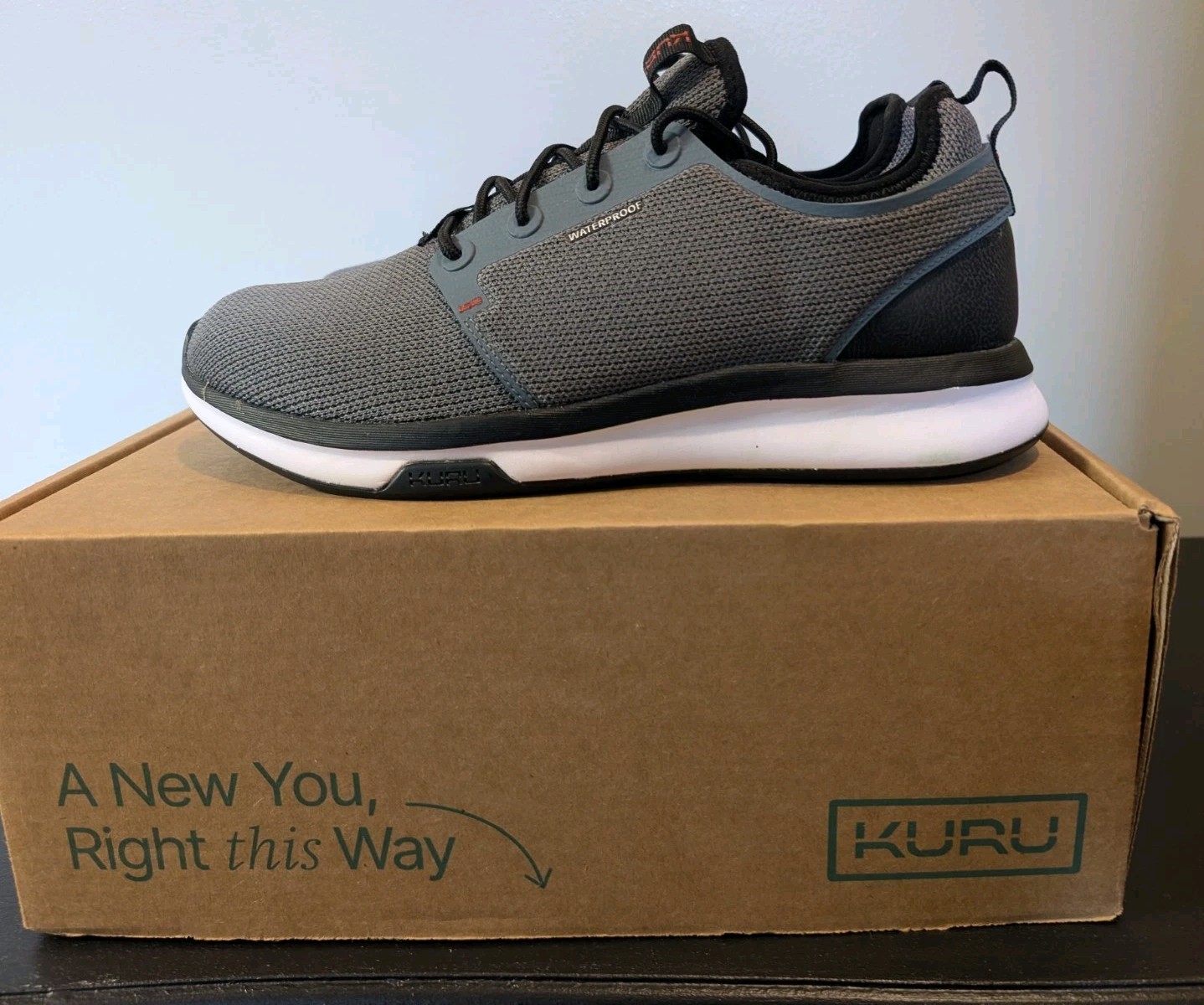 Kuru Atom Mens Sz 11 Waterproof Gray Black Athletic Walking Shoes Sneakers w/Box