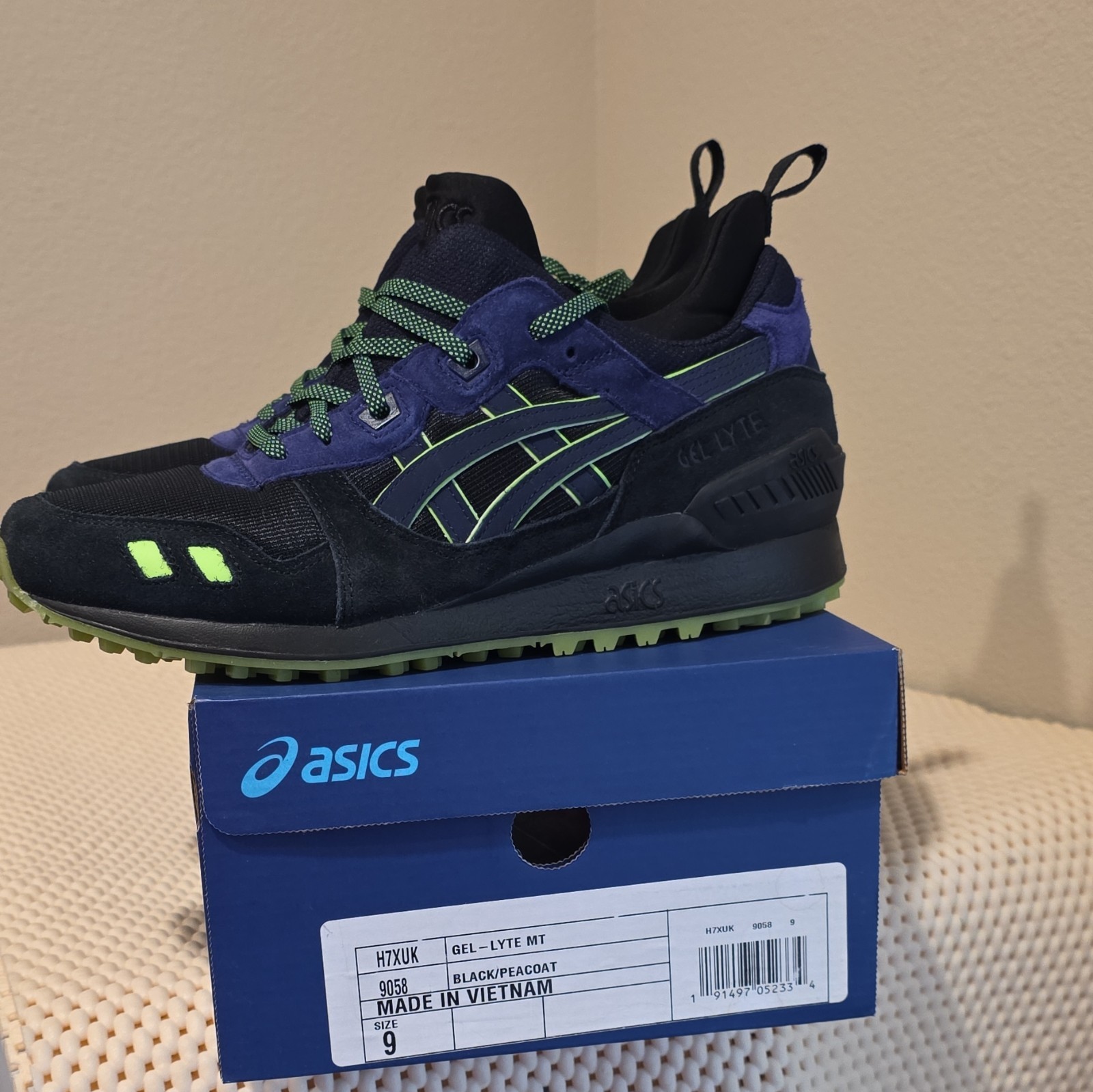 ASICS GEL-LYTE MT H7XUK Black/Peacoat Men’s Mid Top Athletic Sneakers