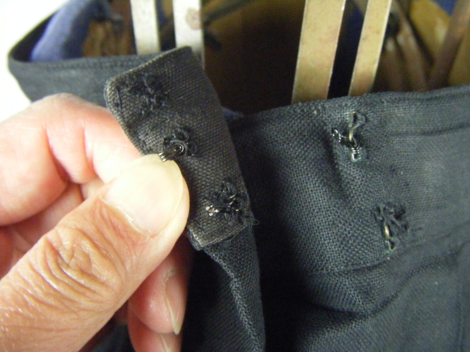 Vtg 50s Color Block Printed Black Pleated Half Circle Cotton Skirt-Waist 24″