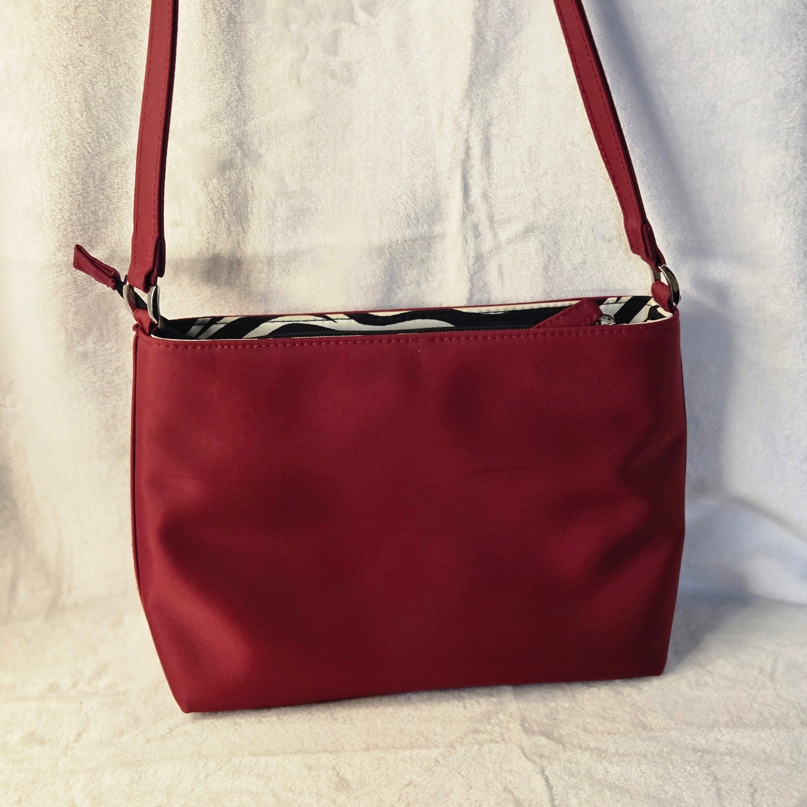 Kate Spade Red Nylon Crossbody Bag Zebra Print Lining Zip Top Shoulder Bag