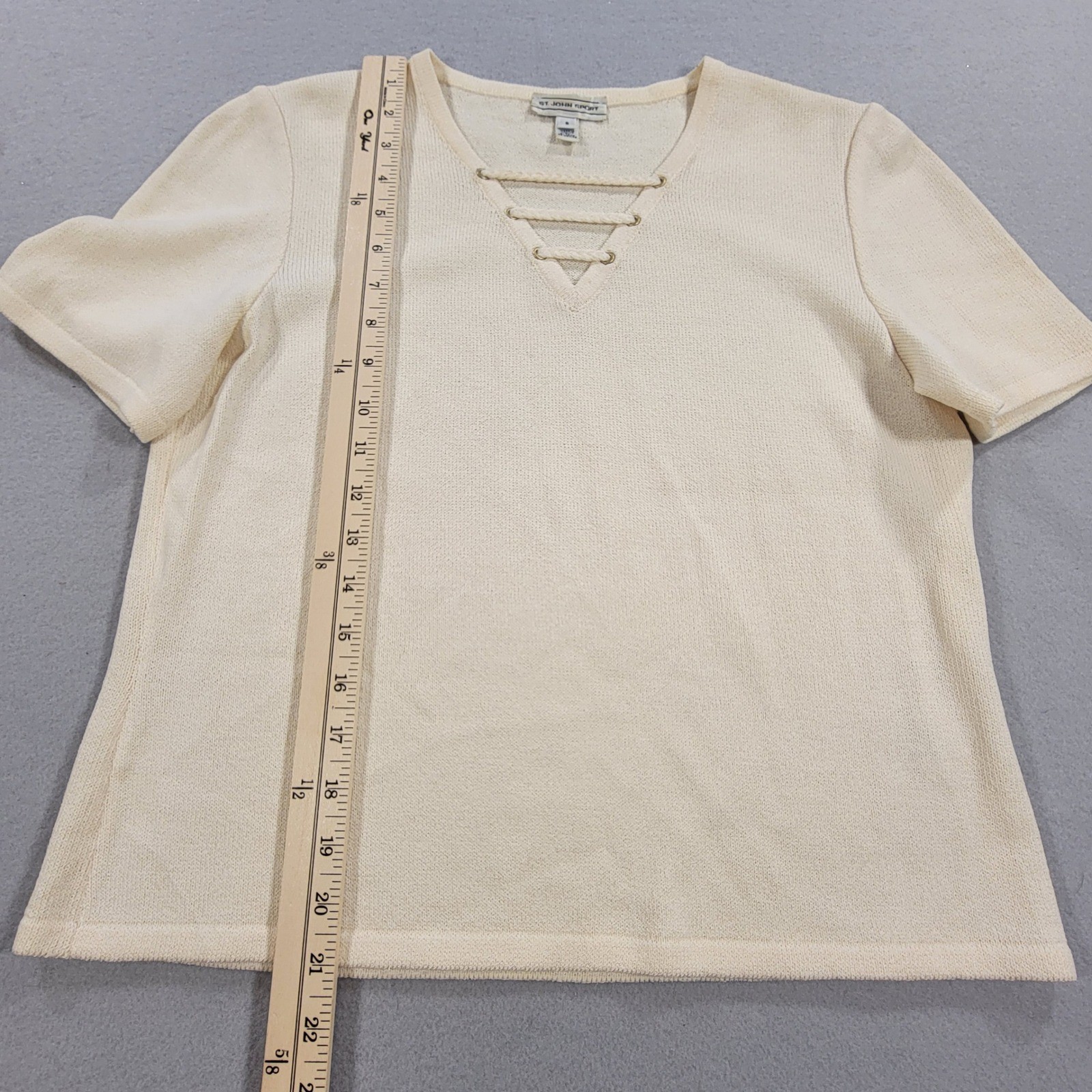 Vintage St. John Sport Knit Sweater Top Cream Lace-Up Short Sleeve Women’s Small