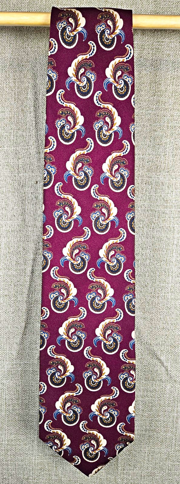 J.S.A. Bank Executive Collection Men’s Woven Silk Paisley Tie Burgundy