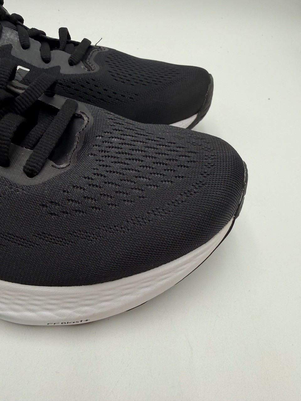 ASICS GT-2000 12 Men’s NEW Running Sneaker Black US Size 8