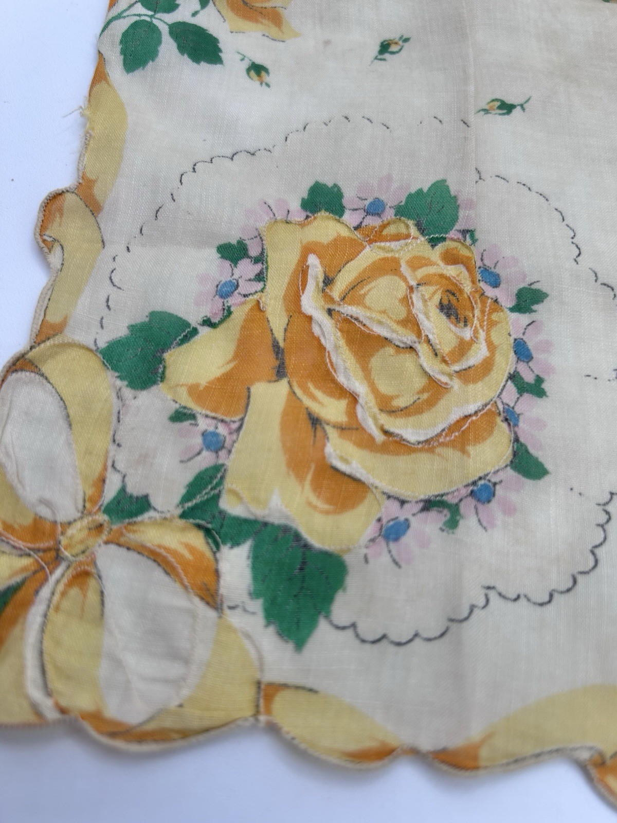 Vintage 50s Yellow Rose Handkerchief 13″x13″