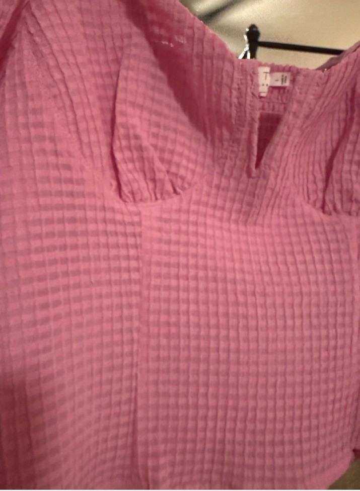 ASTR The Label Pink Gingham Smocked Puff Sleeve Cropped Sweetheart Blouse M
