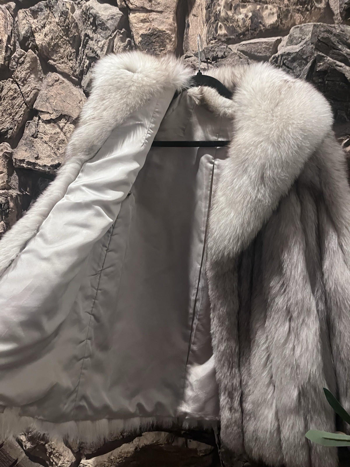 Gray blue fox Fur Collared Mid-Length Women’s Overcoat Long Sleeve