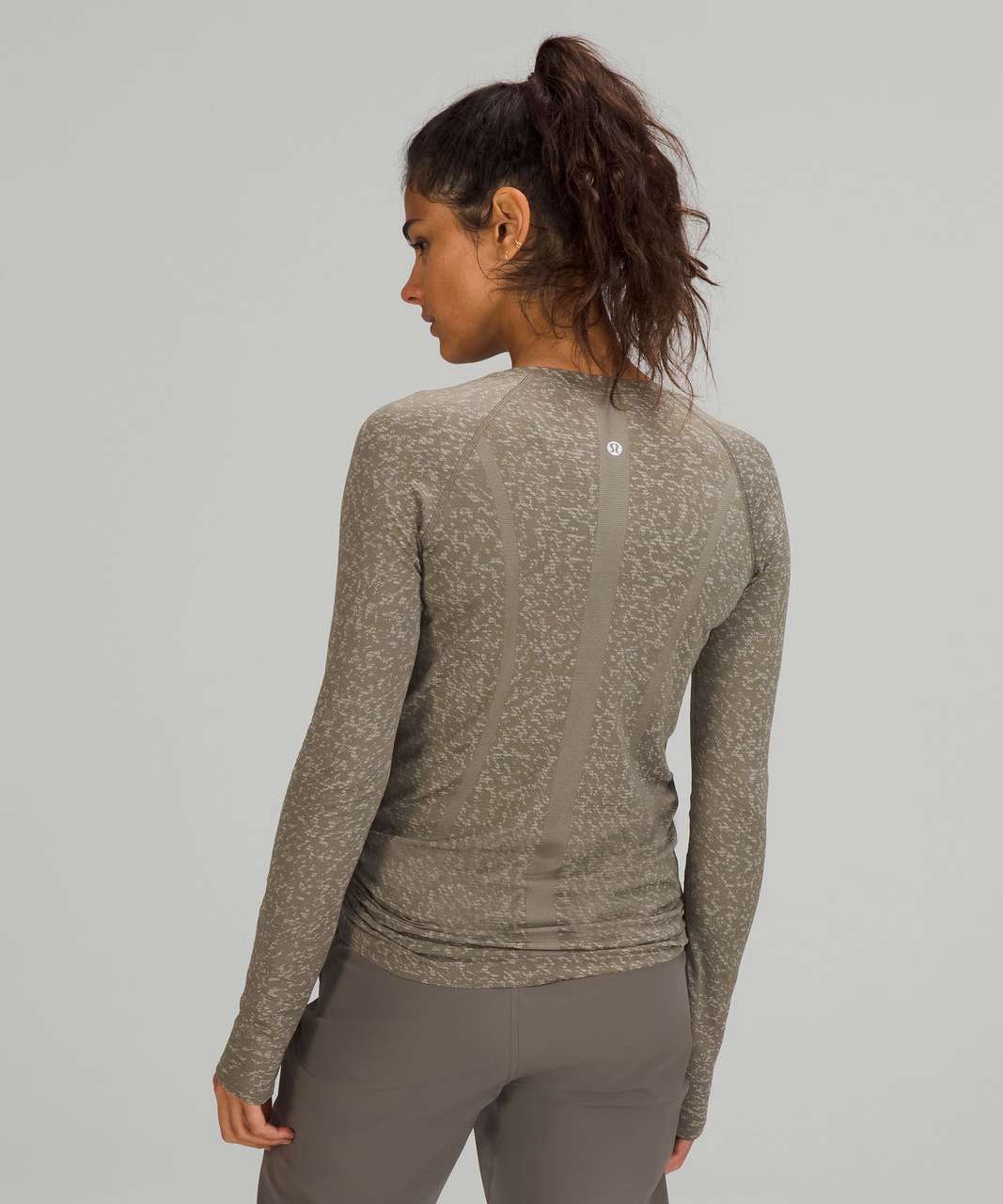 Lululemon Women’s Swiftly Tech Long Sleeve 2.0 Shirt Olive Green – Size 8