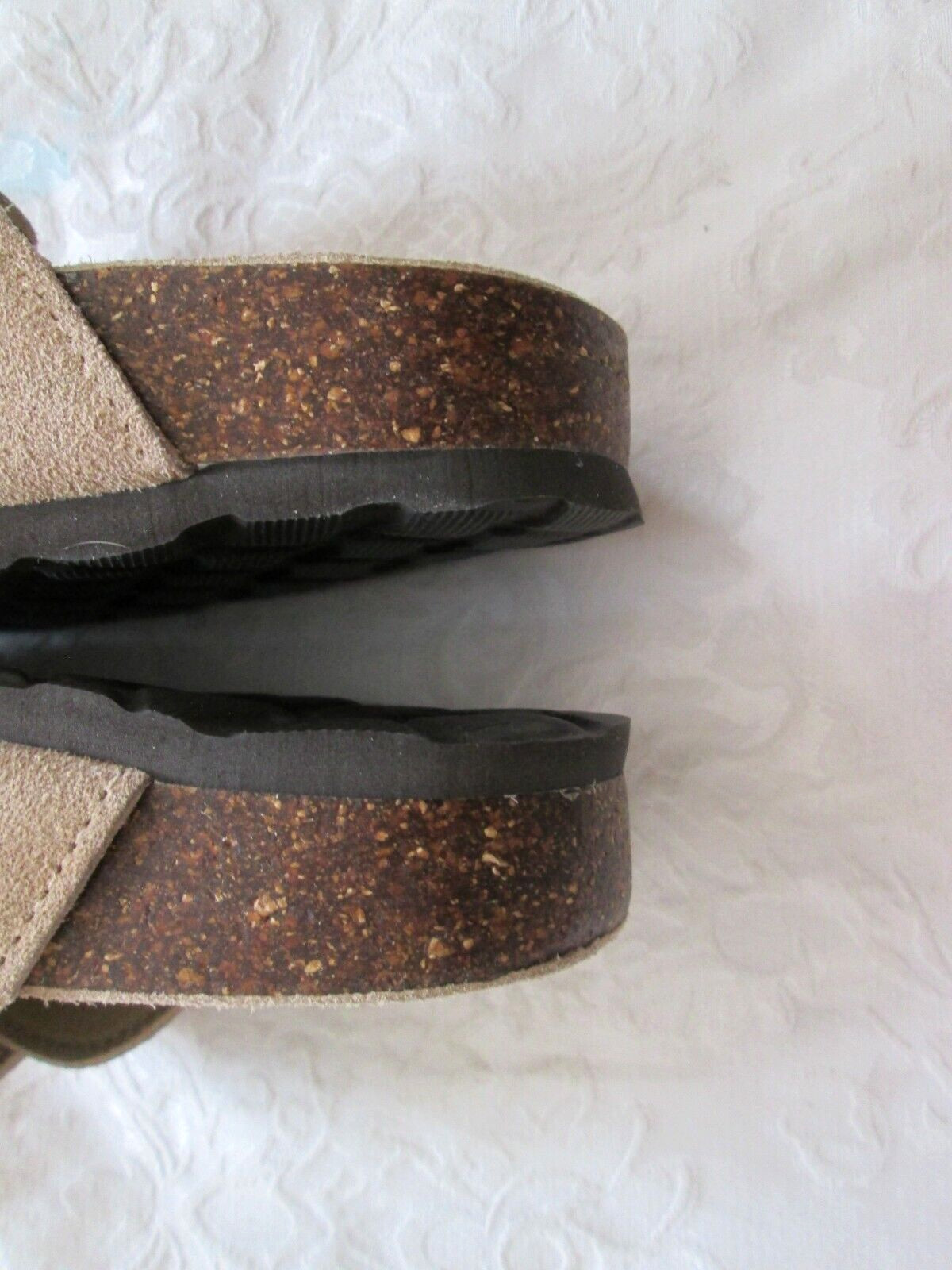 GOMFORT LT TAN/BEIGE SUEDE 41 SLIP-ON CLOGS CORK HEEL BUCKLE UPPER NEW