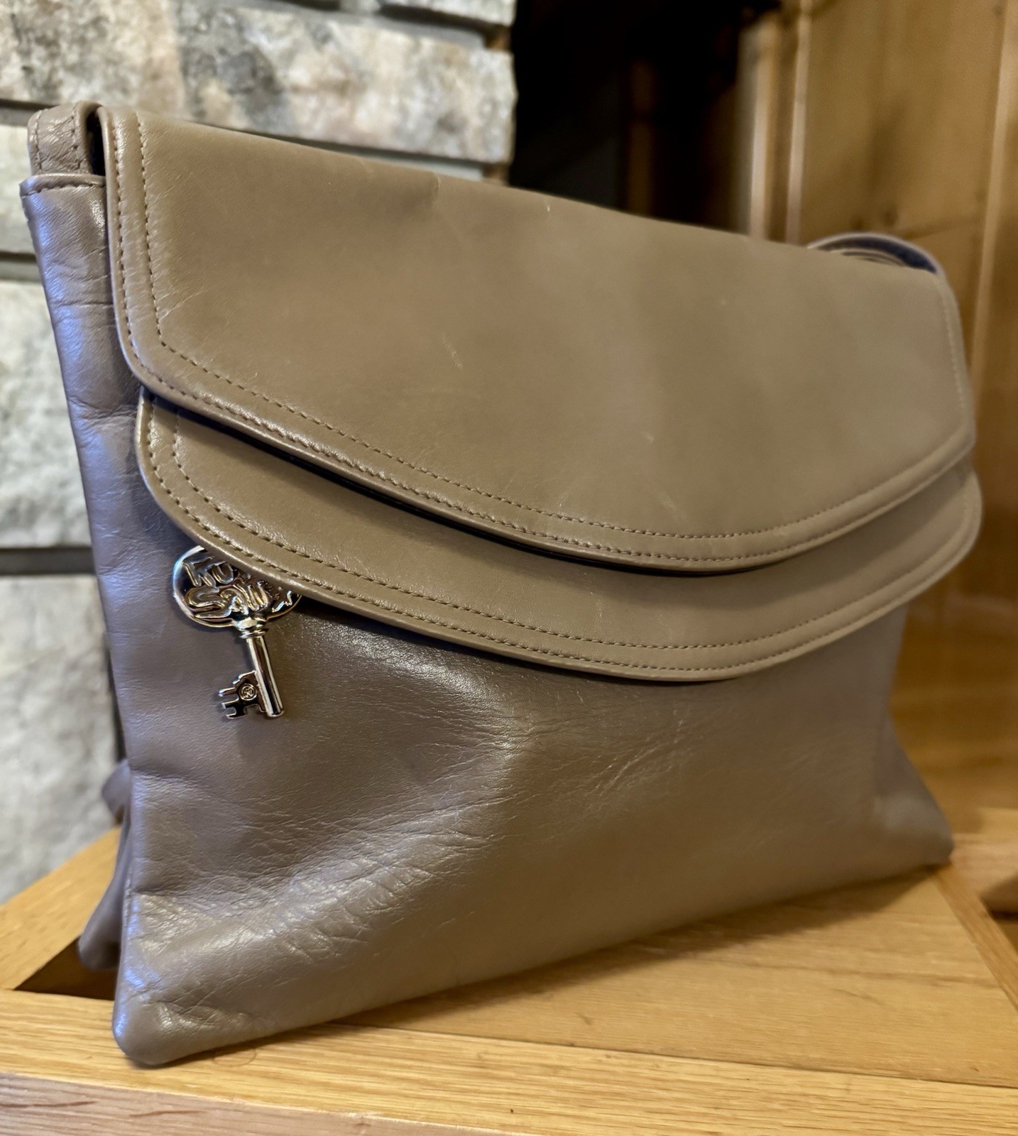 Italian Leather Shoulder Bag 2 Flap Tan Saddlebag Divided Purse Gold Logo Fob
