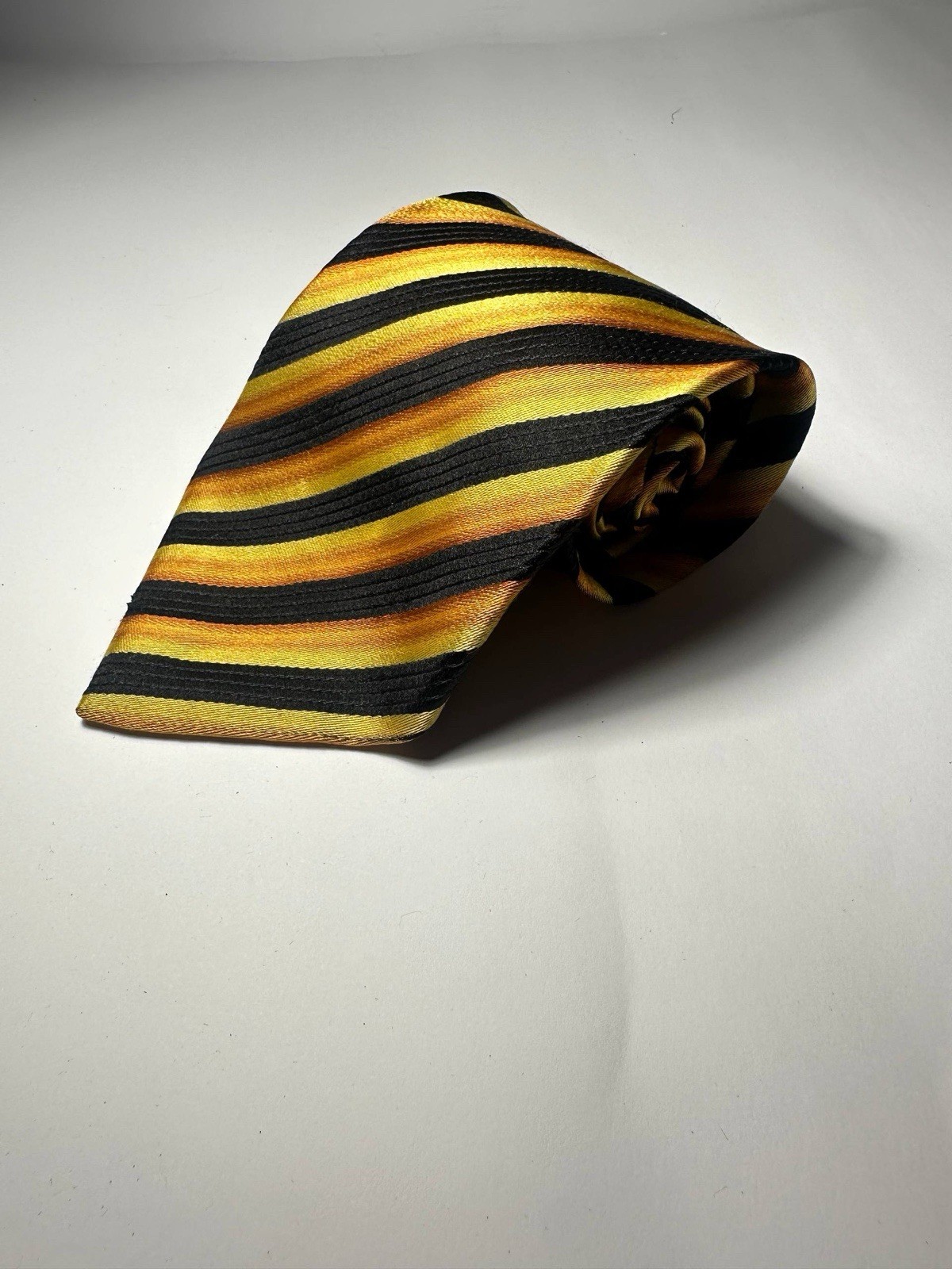 BOSS Hugo Boss Yellow Black Striped 100% Silk Men’s Luxury Necktie Made in Italy