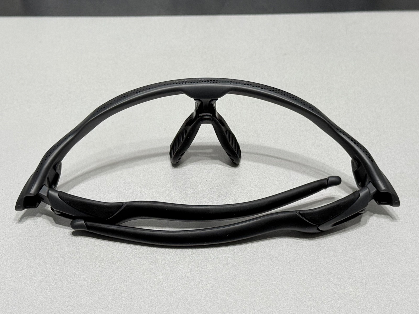Oakley Radar EV Path High Resolution Carbon w/ Satin Silver Icons SKU# 9208-D338