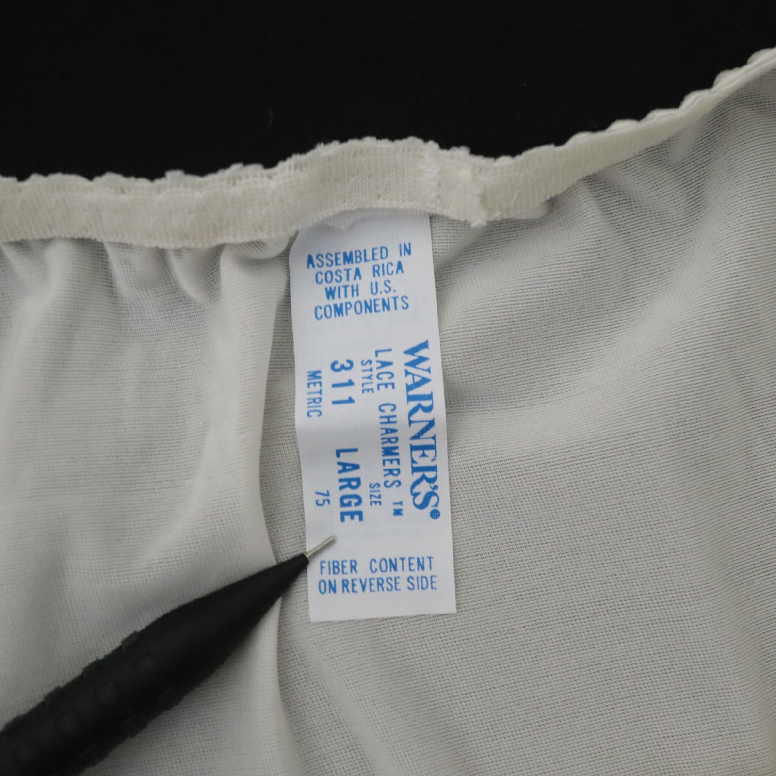 NEW Warner’s VTG 90s Lace Charmers Silky Lace High Cut Brief Panty LARGE