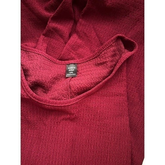 SHEIN Curve Burgundy Batwing Sleeve Textured Tunic Top 1XL Plus Size Wine Red