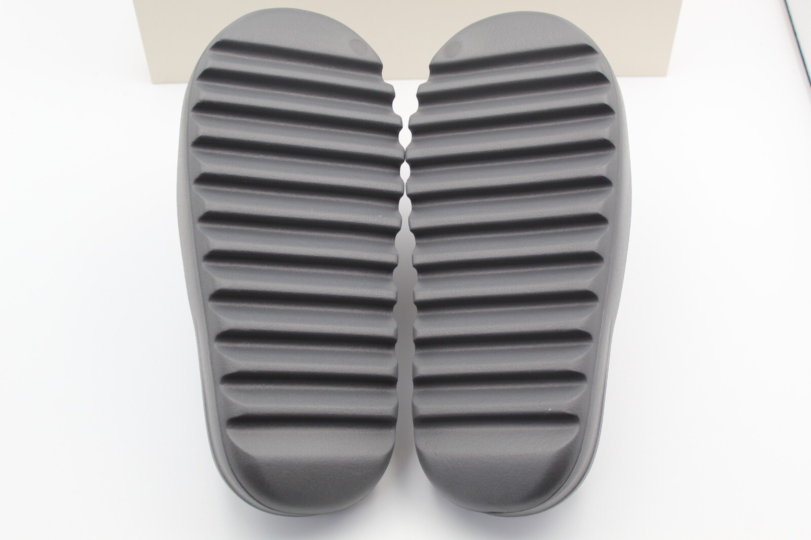 adidas YEEZY Slide Slate Grey ID2350 Men’s US4.5-14 New