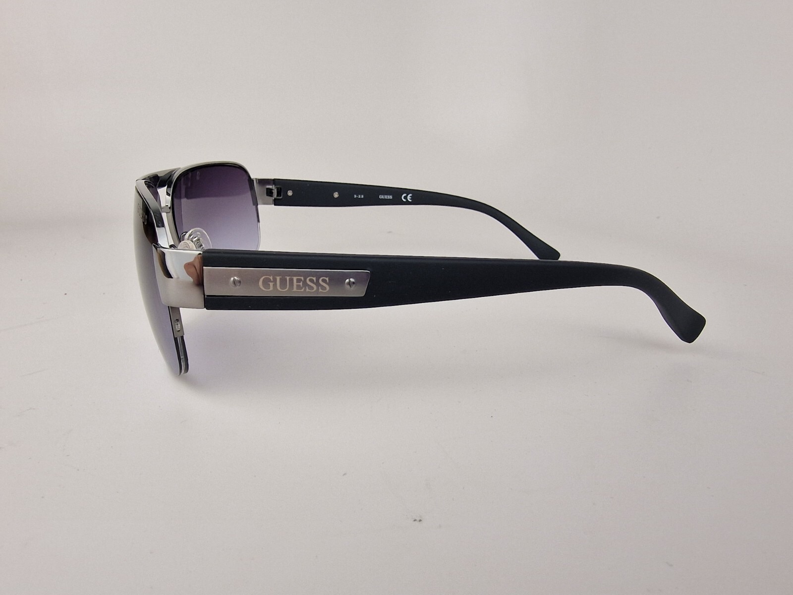 Guess Men’s Aviators Sunglasses GU6831-GUN-35 Gunmetal Gray UV Protection New