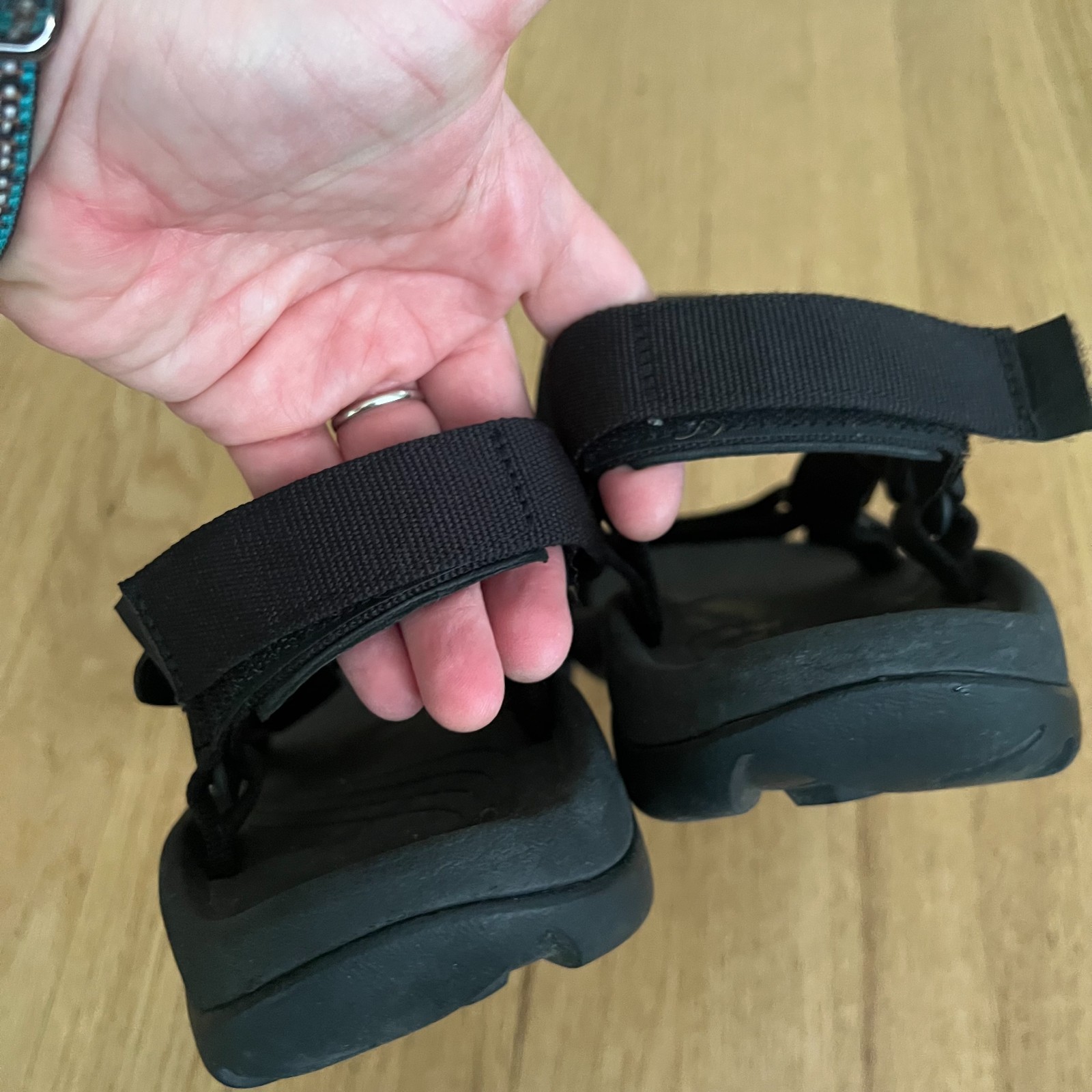 Teva Men’s Hurricane 4 Black Hiking Active Adjustable Strap Sandals Size 12