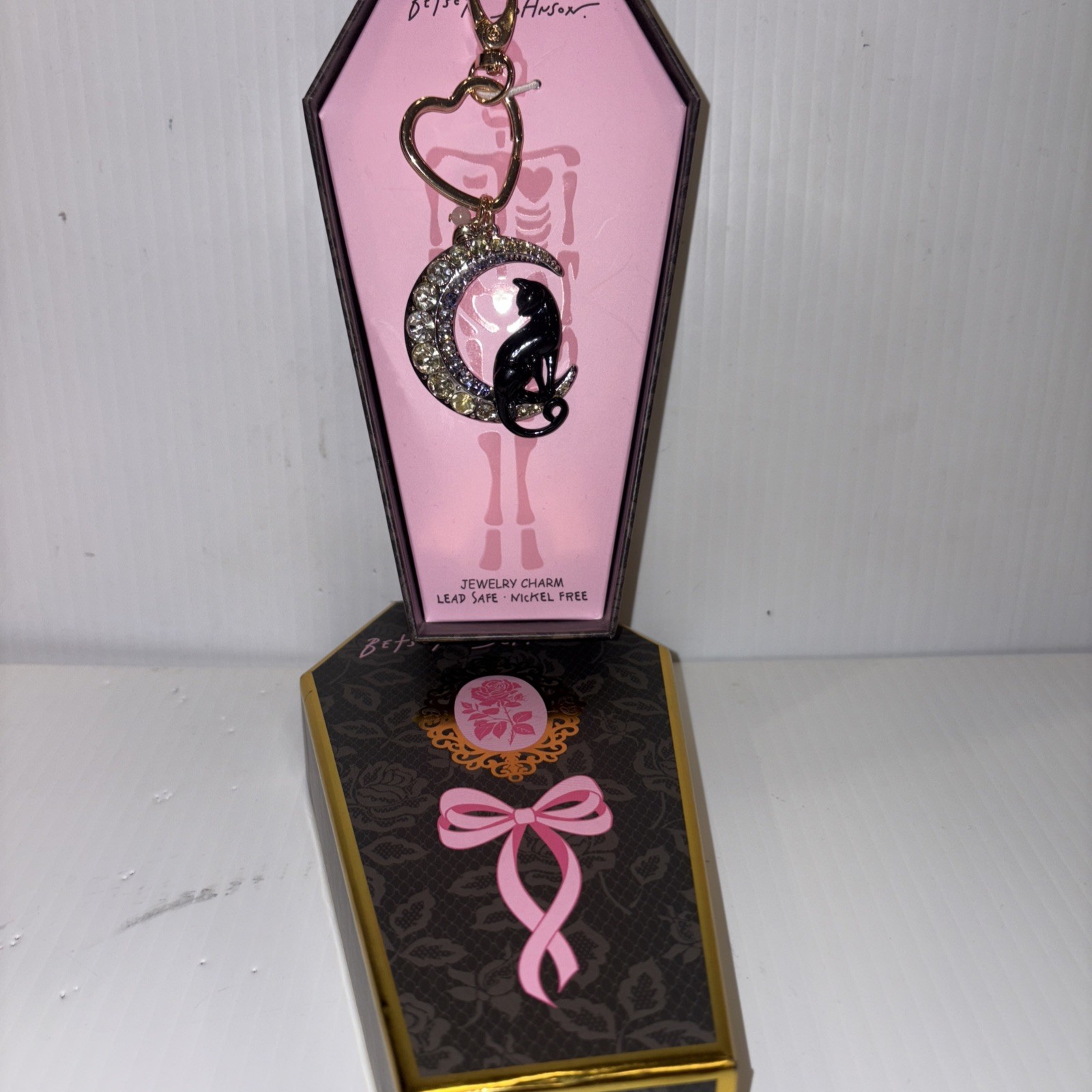 $58 Betsey Johnson Halloween Moon & Black Cat Jewelry Charm Keychain NEW in Box