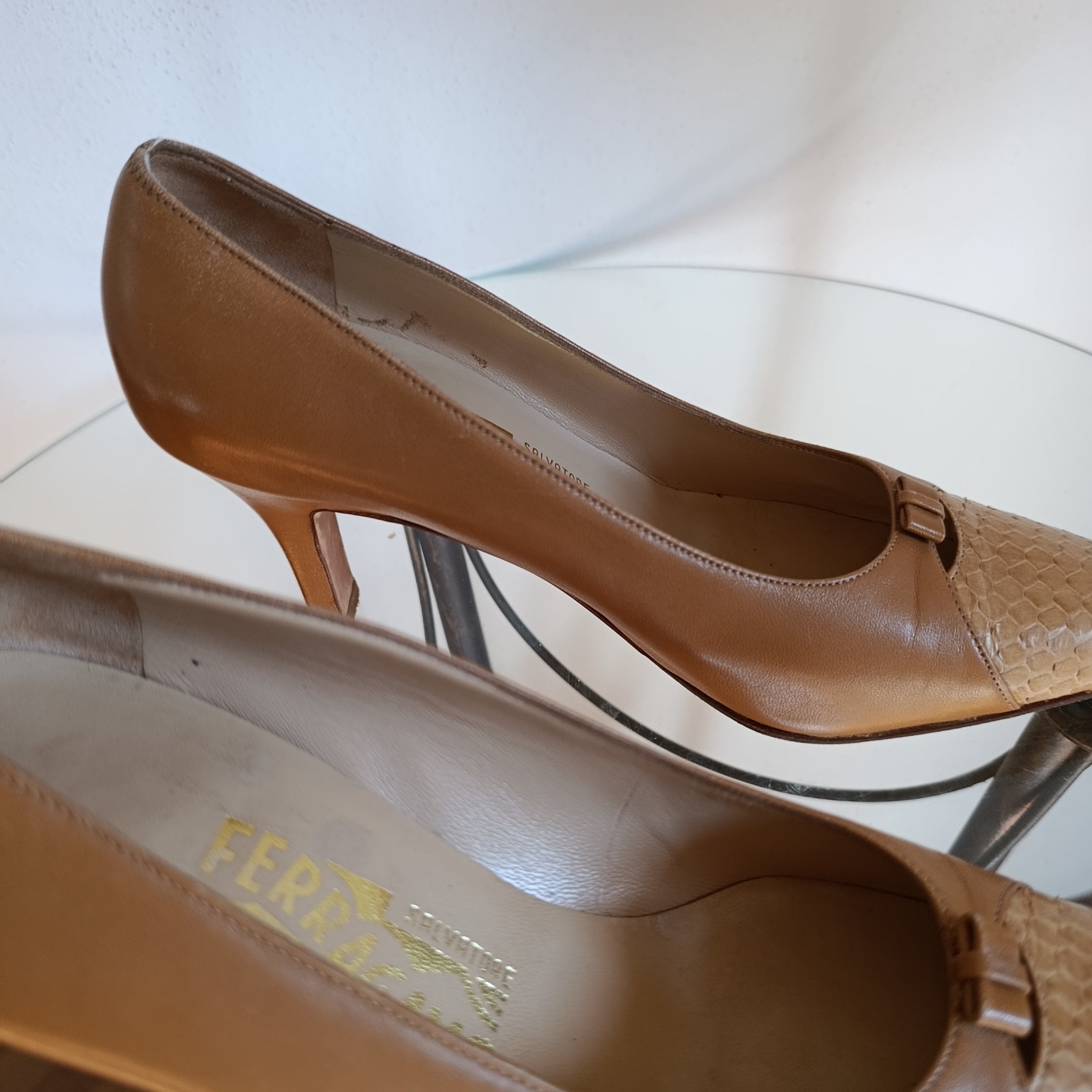Salvatore Ferragamo neckline size 38