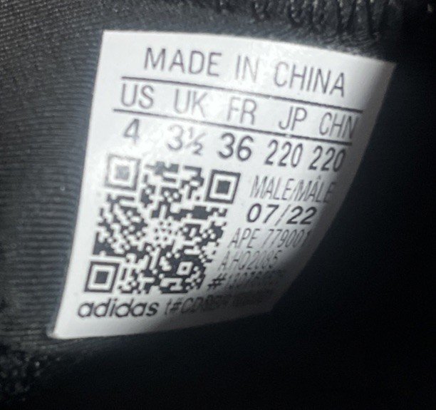 Size 4 – adidas Yeezy Quantum Mist Slate