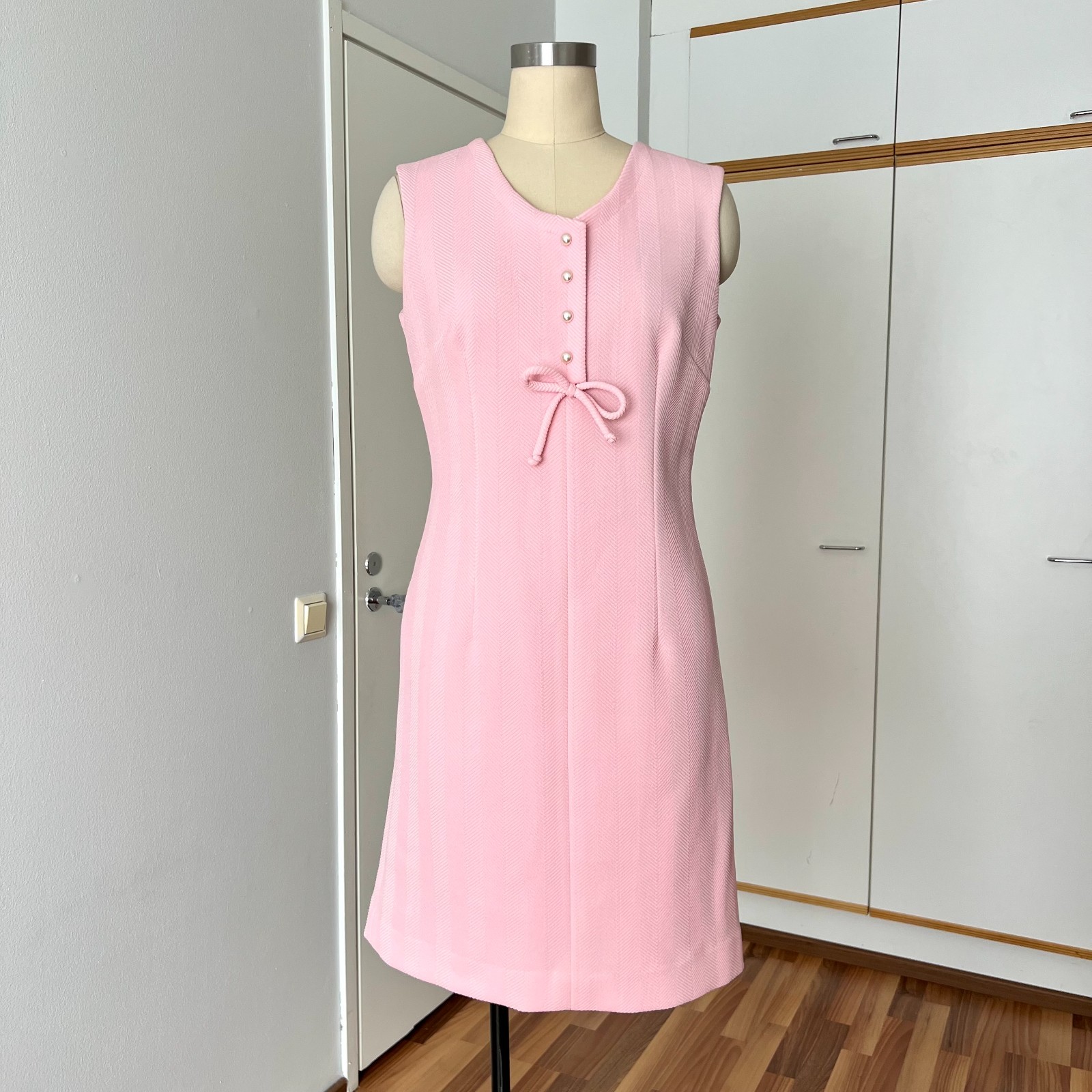 60s 70s Pink Mod Shift Mini Dress Sleeveless Aline Twiggy Style Go Go Space Age