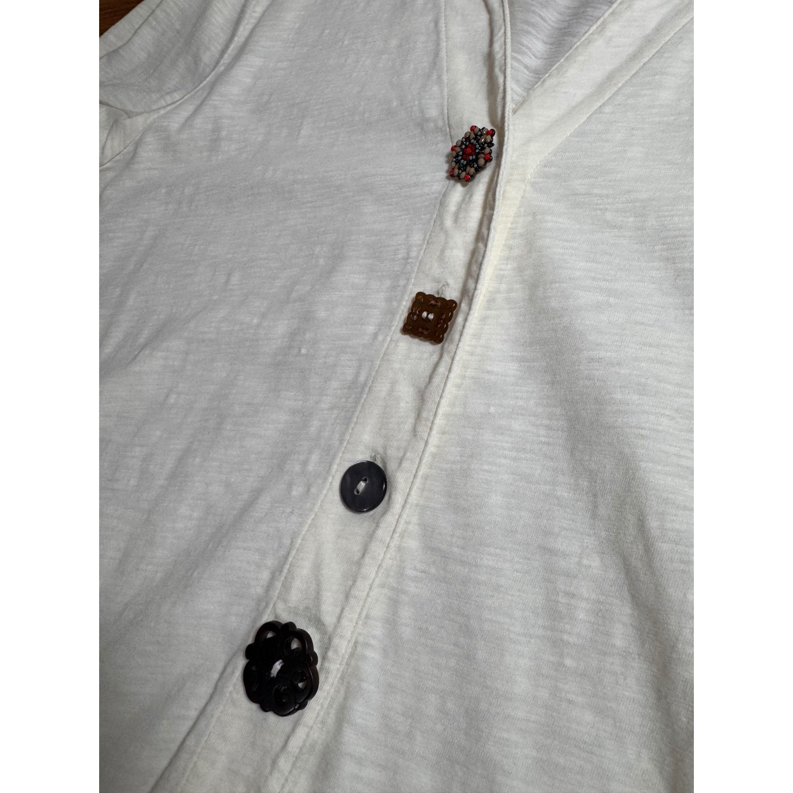 Soft Surroundings Danielle Tunic Top Women M Cream Mixed Button Asymmetrical Hem