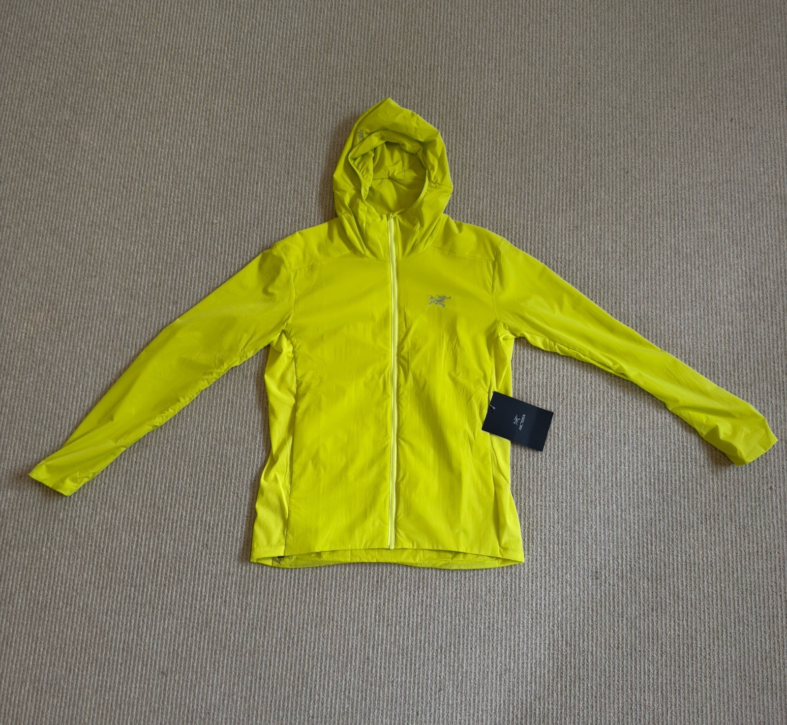 Arc’teryx Atom SL Hoody – Men’s Medium – Euphoria Color