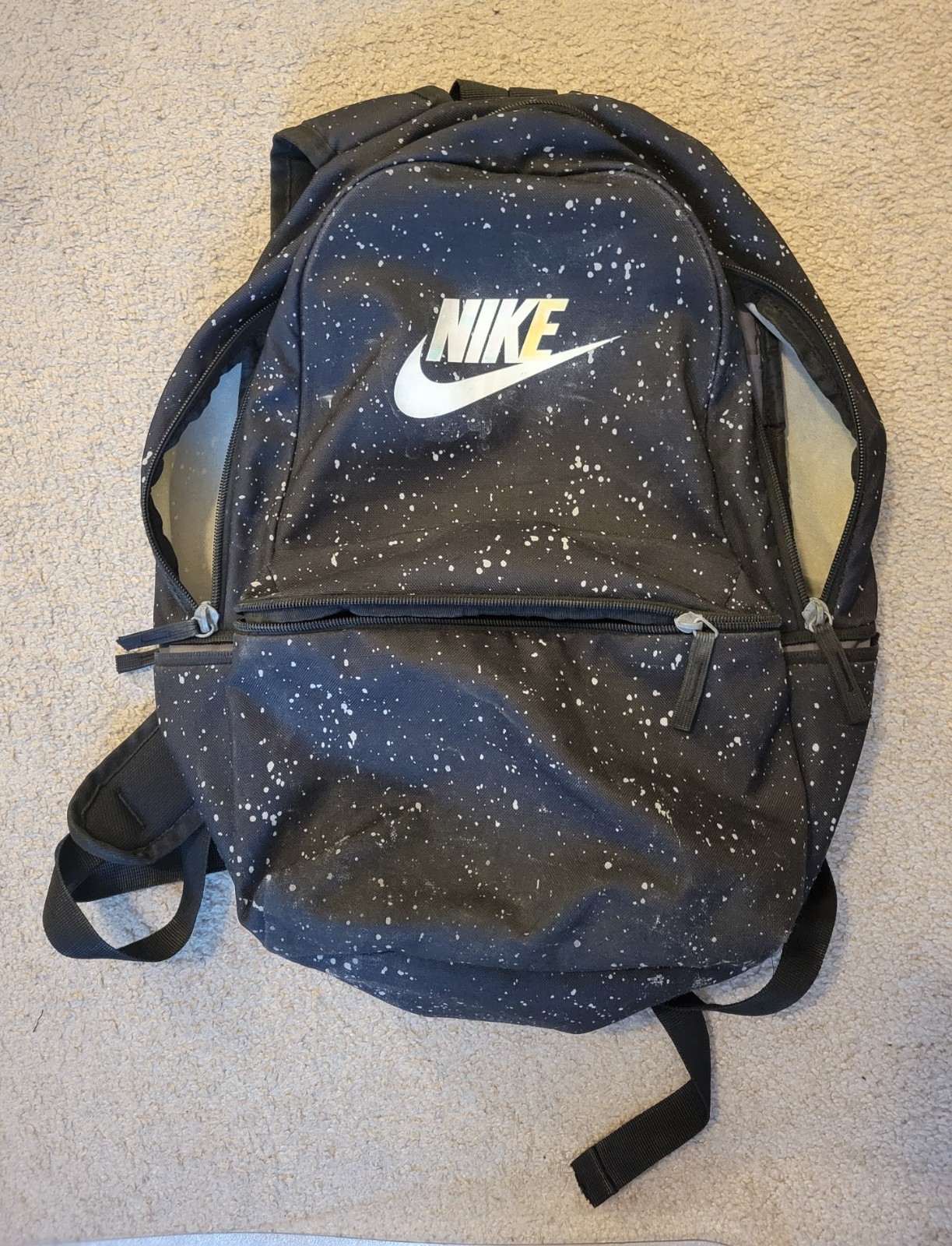 Nike Black and white spotted Backpack fair Condition zippers work well school