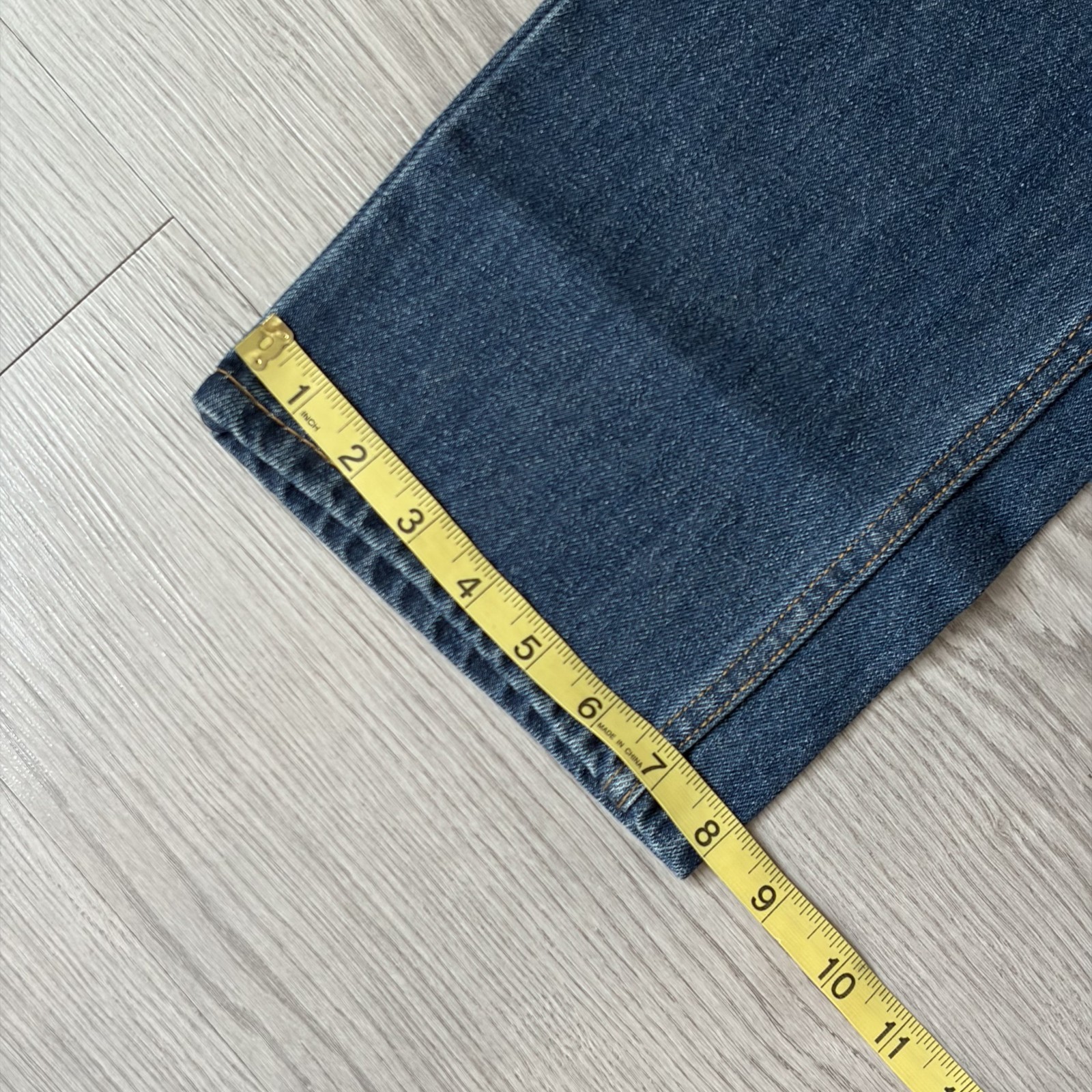NOS VTG Levi’s 505 Straight Fit Medium Stonewash Denim Blue Jeans 32×32