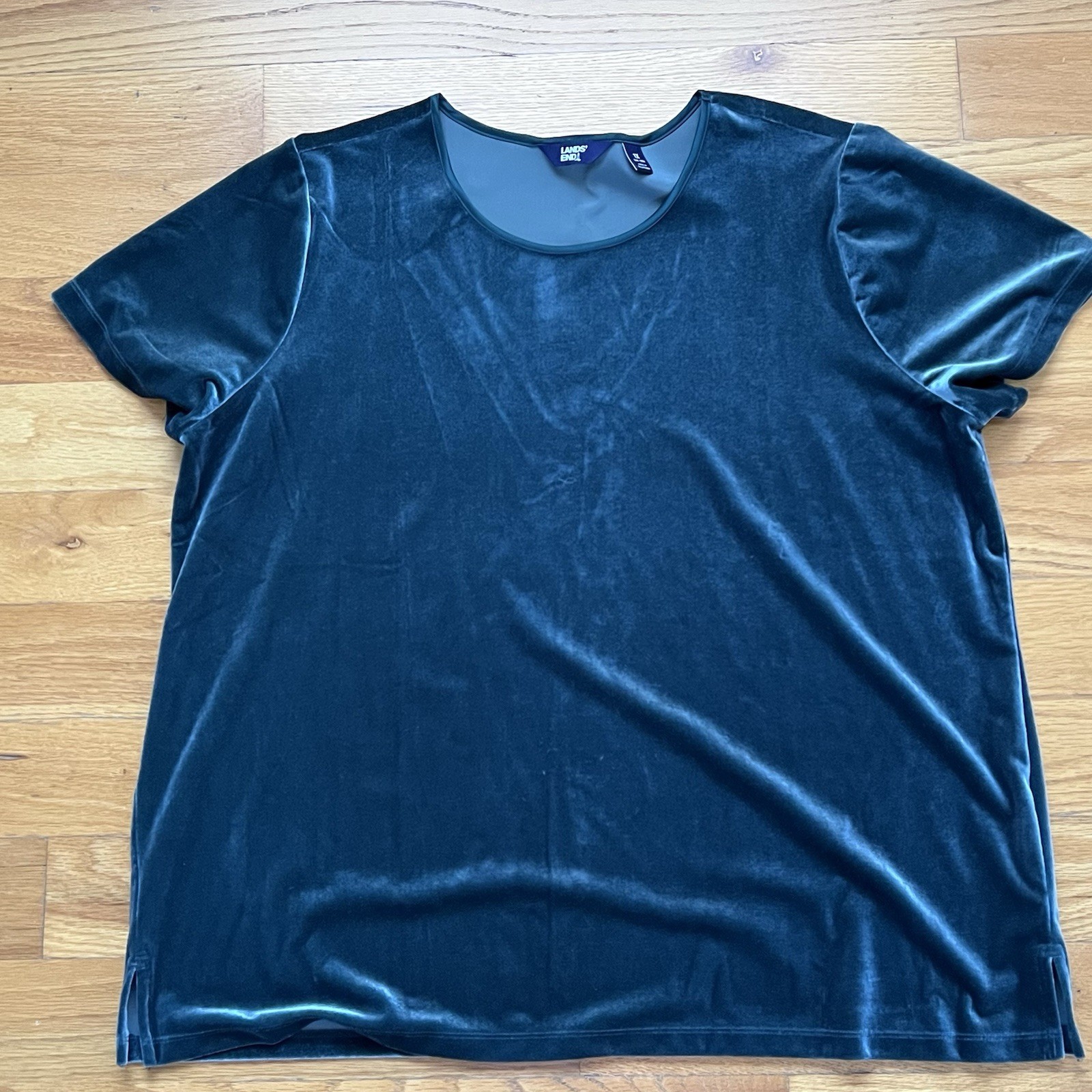 Lands’ End Green Velour Short Sleeve Shirt size 1X