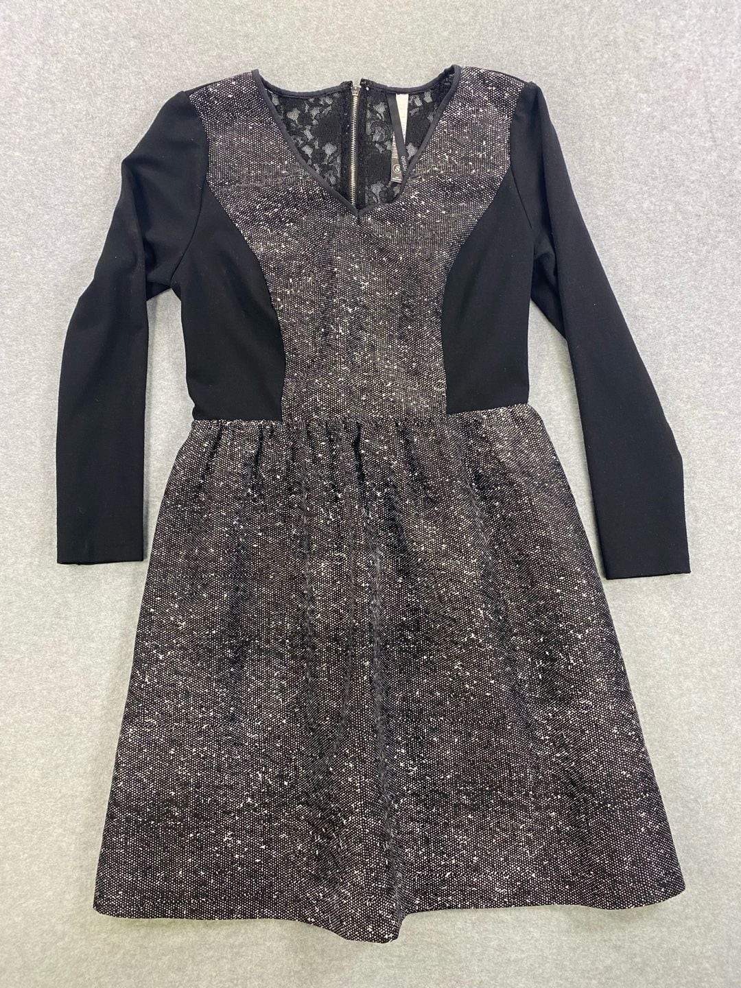 Kensie Women’s Long Sleeve A-Line Cocktail Dress with Lace Back Detail
