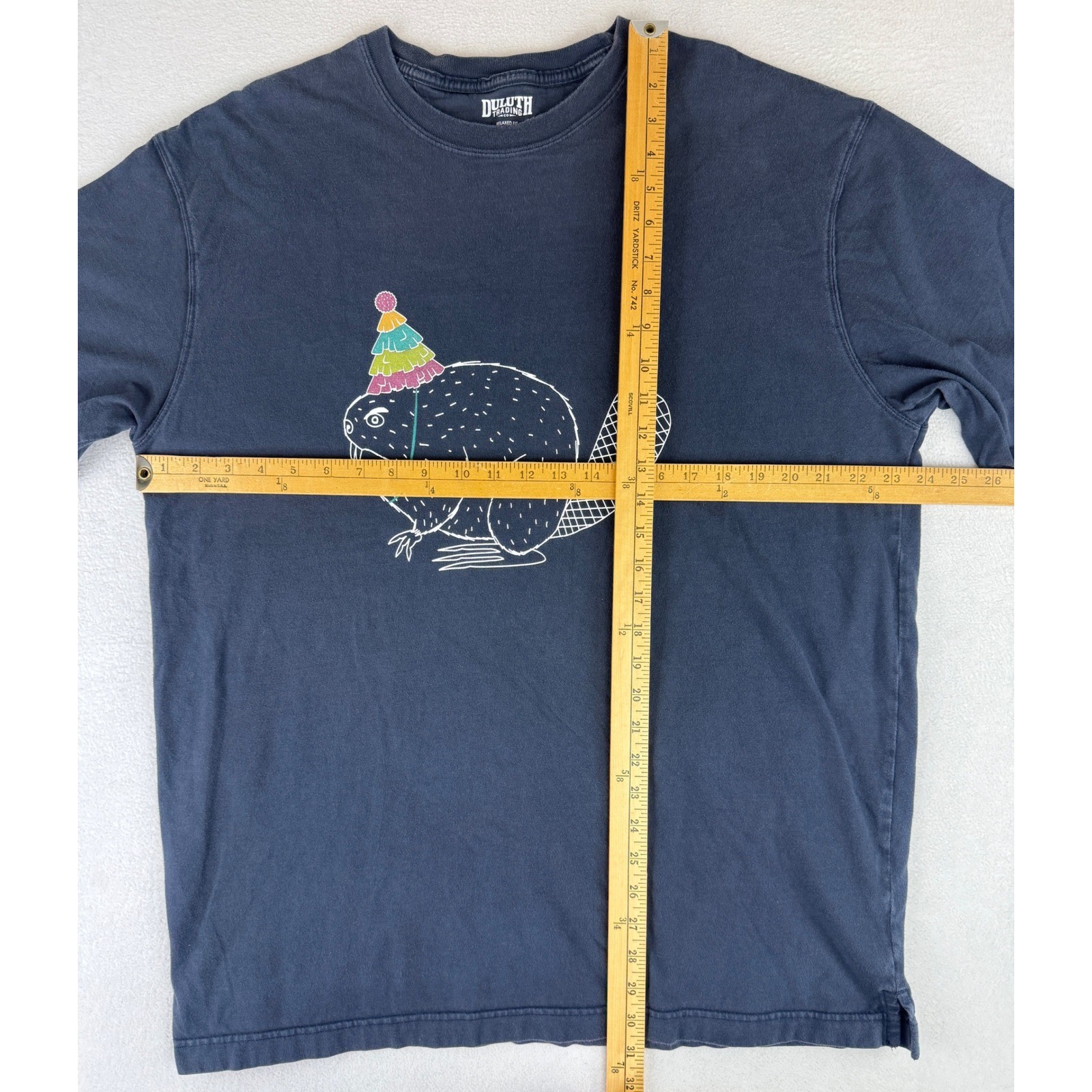 Duluth Trading Co T-Shirt Mens Large Navy Blue Party Beaver Graphic Longtail T