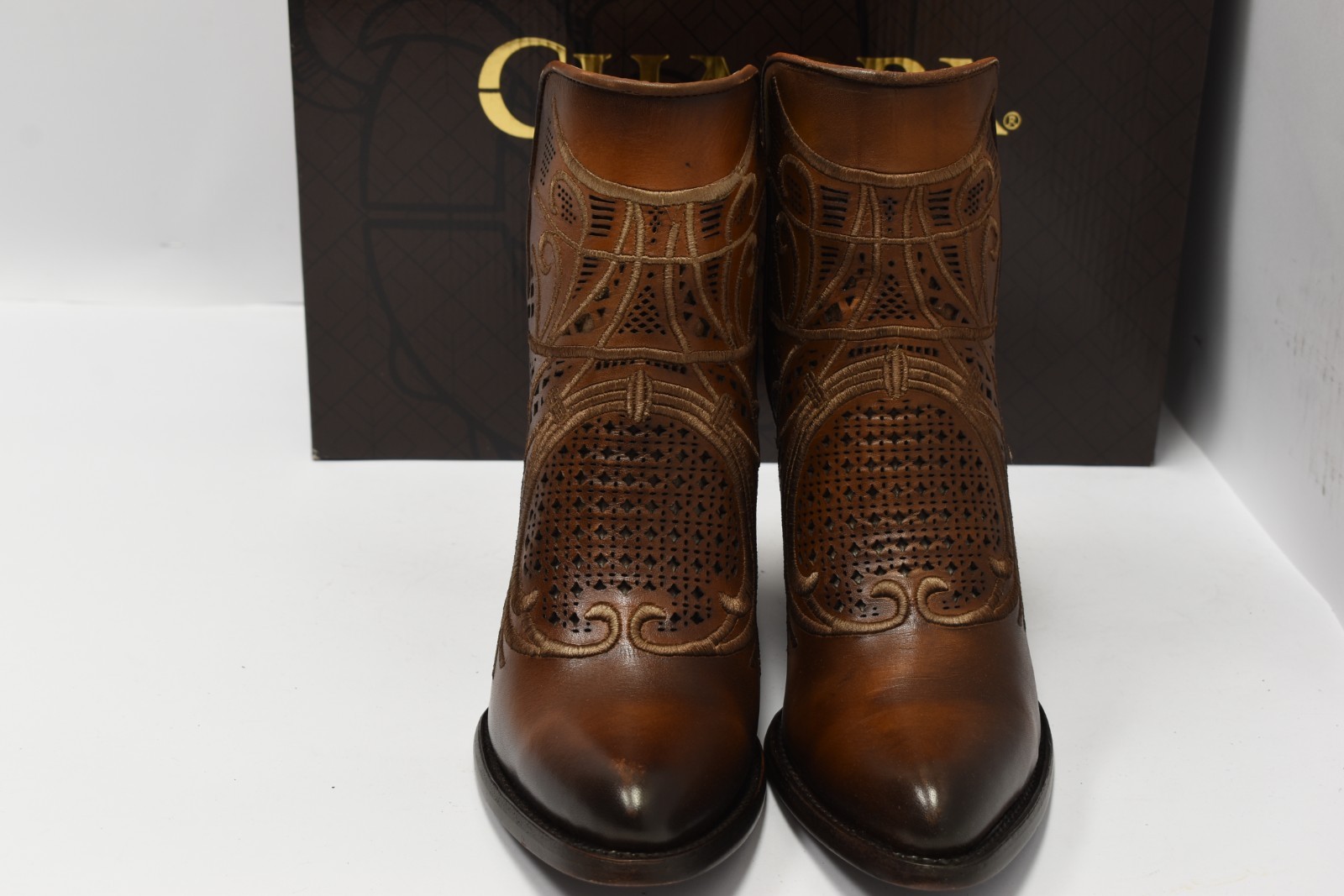 Ladies Cuadra CU434 LD Satro Chestnut Laser & Embroidery Round Toe Size 8 West