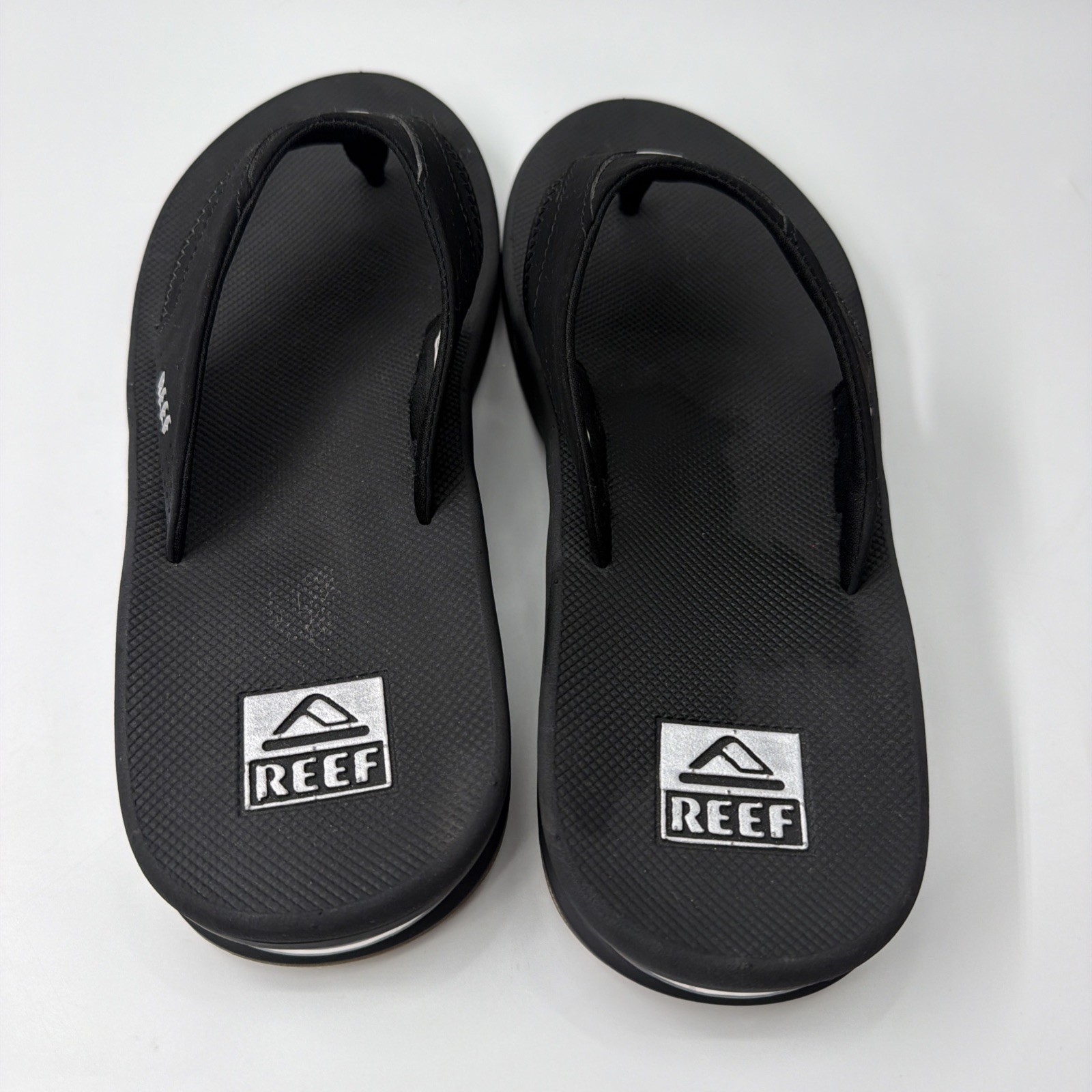 REEF Fanning Mens Flip Flop Sandals Size 11 Black Bottle Opener Arch Support