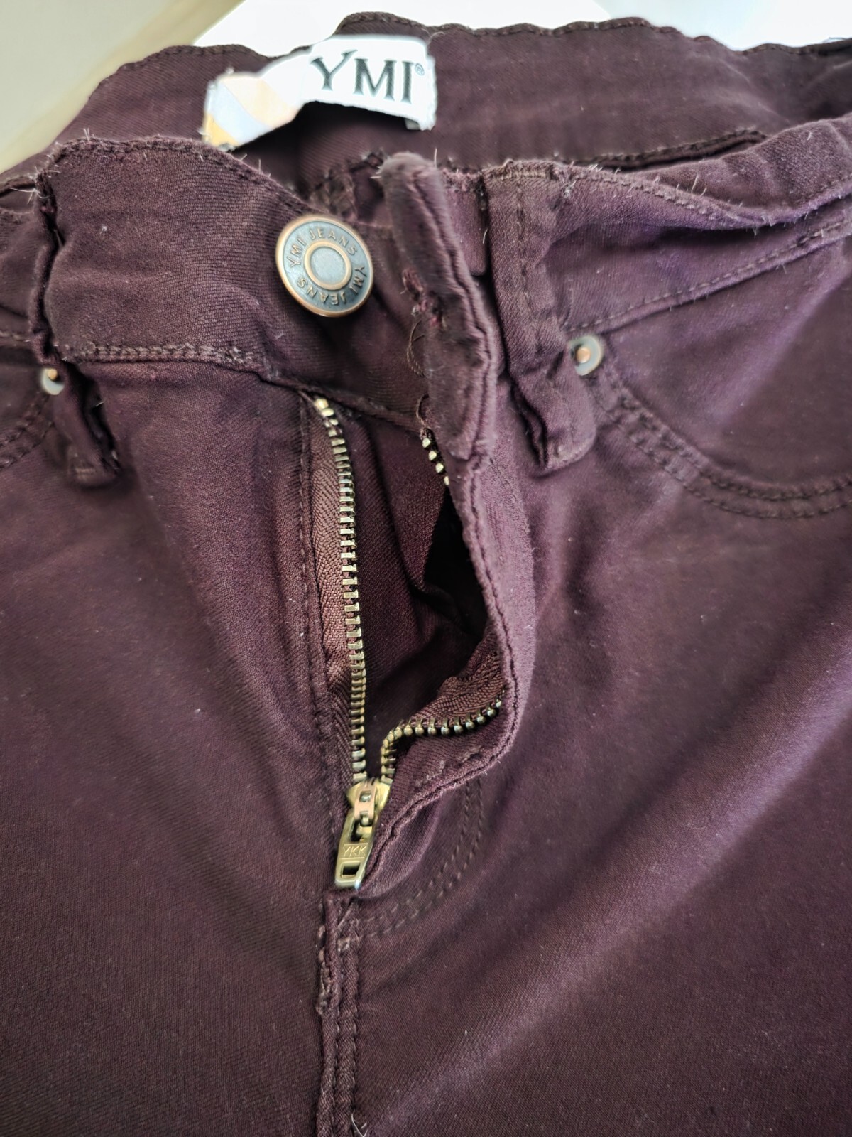 YMI Straight Leg Pants Stretch Burgundy Red Womens Size Medium