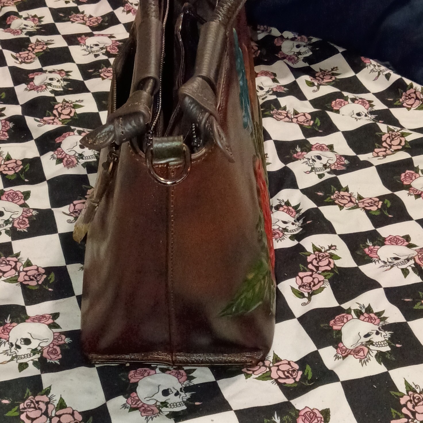 Red Leather Embossed Floral Pattern Handbag Purse Crossbody Bag 10.2″ L x 8.2″ H