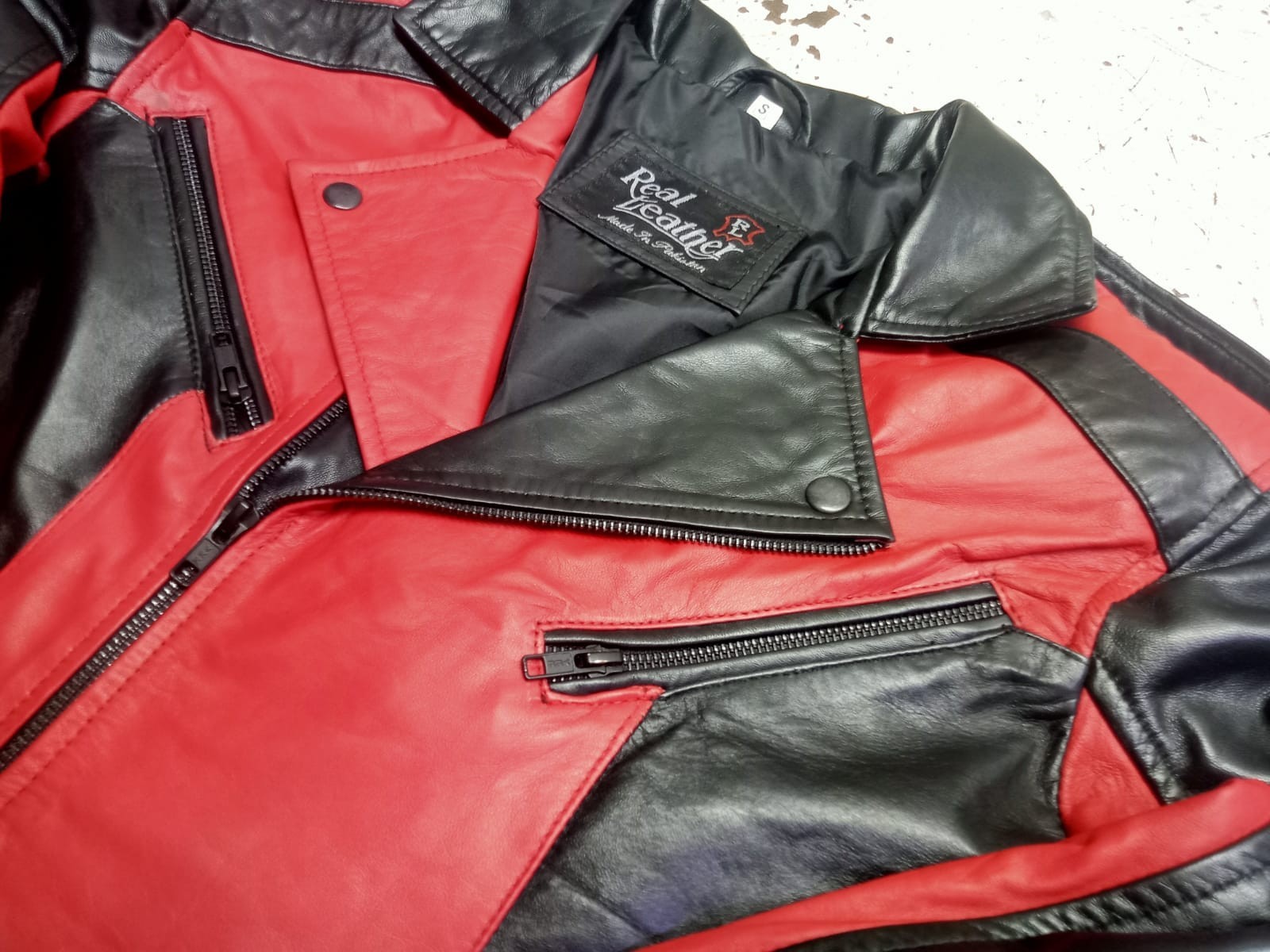 Elevate your style with this sporty yet elegant genuine sheepskin leather jacket