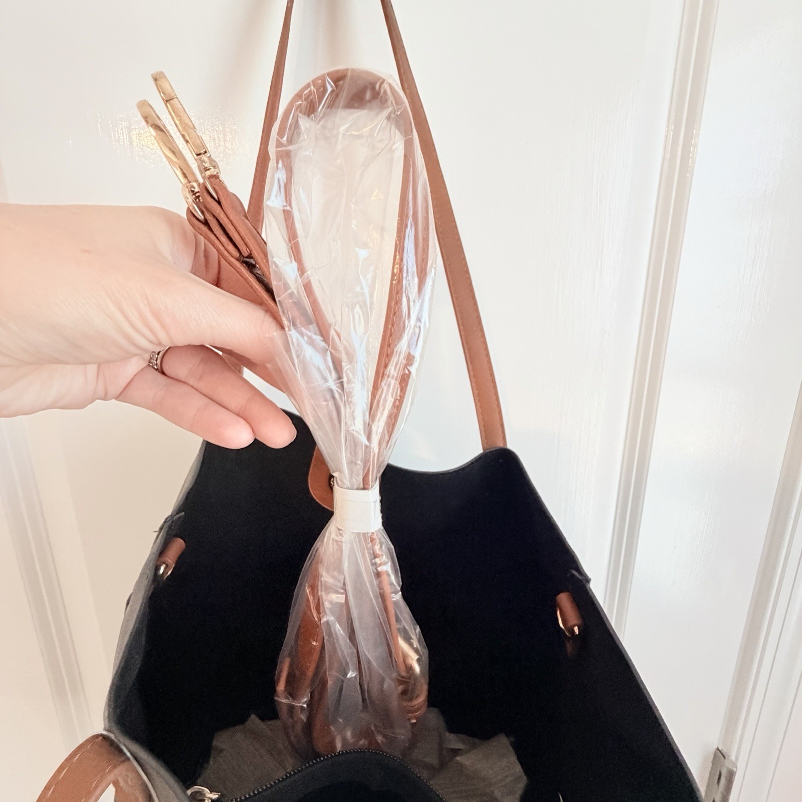NWT Francesca’s Black Tote Bag Large Shoulder Purse w/ Crossbody Strap