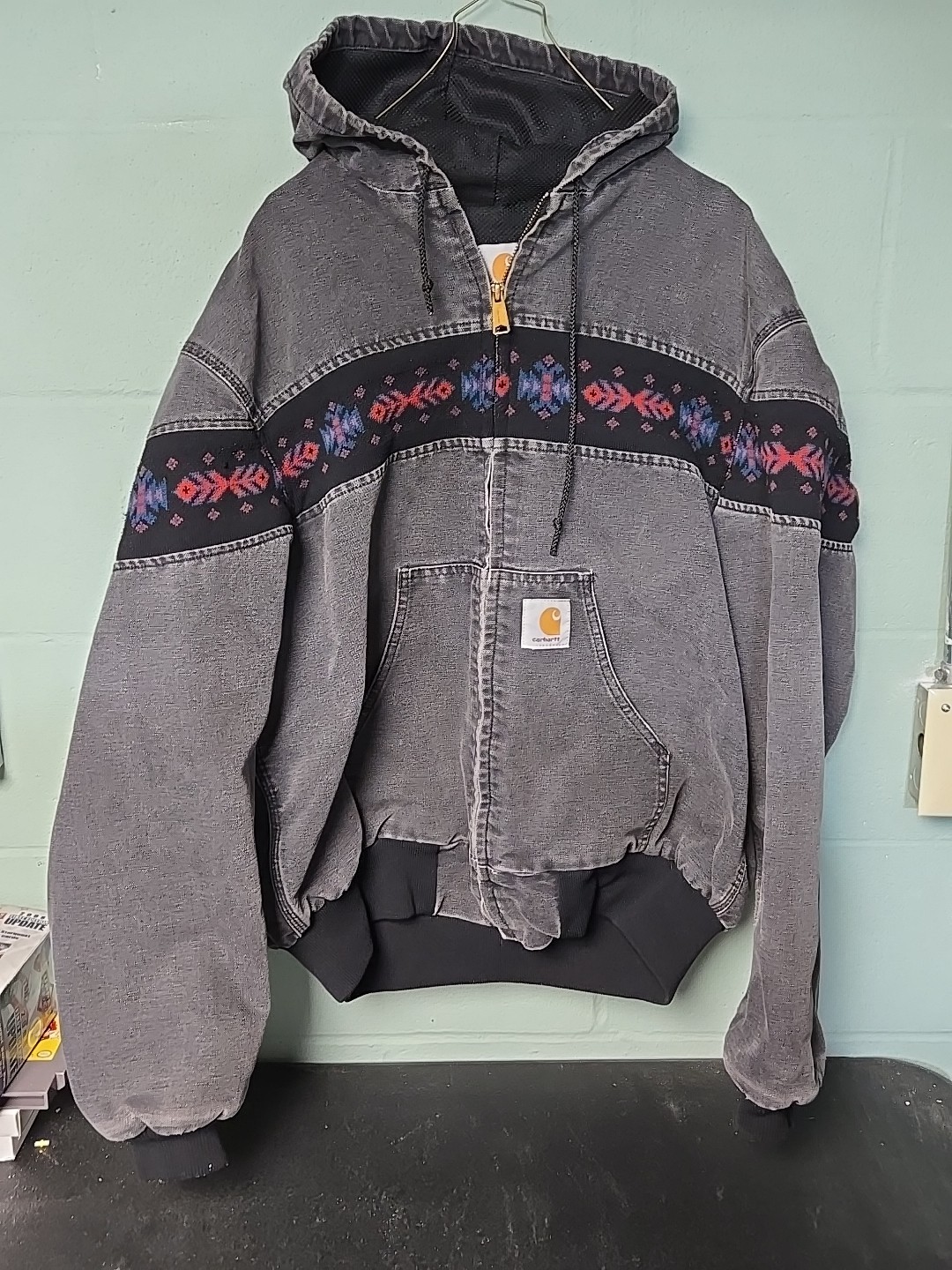 Vintage Carhartt Southwest Aztec Hooded Jacket JR0005 Black/Grey Distressed