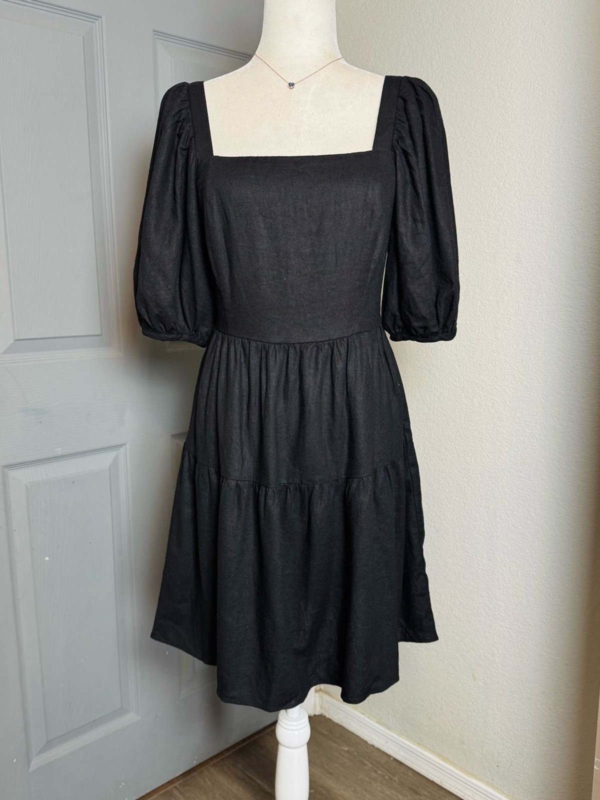 House of Harlow Puff Sleeved Square Neck Dress