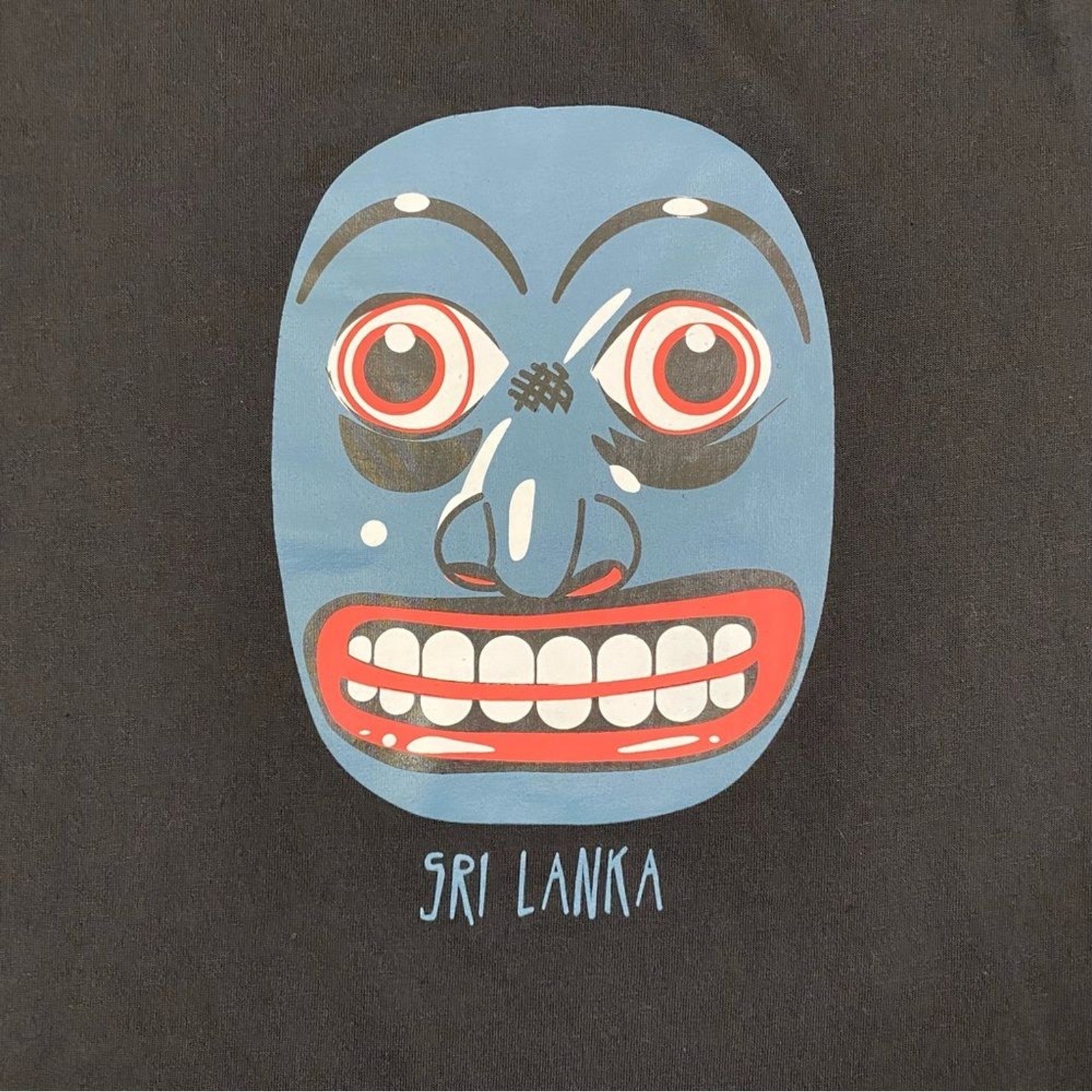 Kurumba Sri Lanka T-Shirt Men’s Large Black Short Sleeve Raksha Sanni Kolam Mask