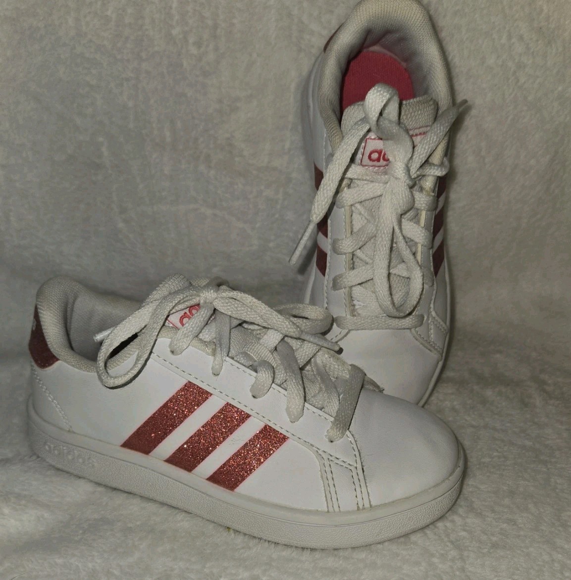 Adidas Kids Gazelle Sneakers Shoes Girl’s Size 11.5K Pink Glitter White Leather