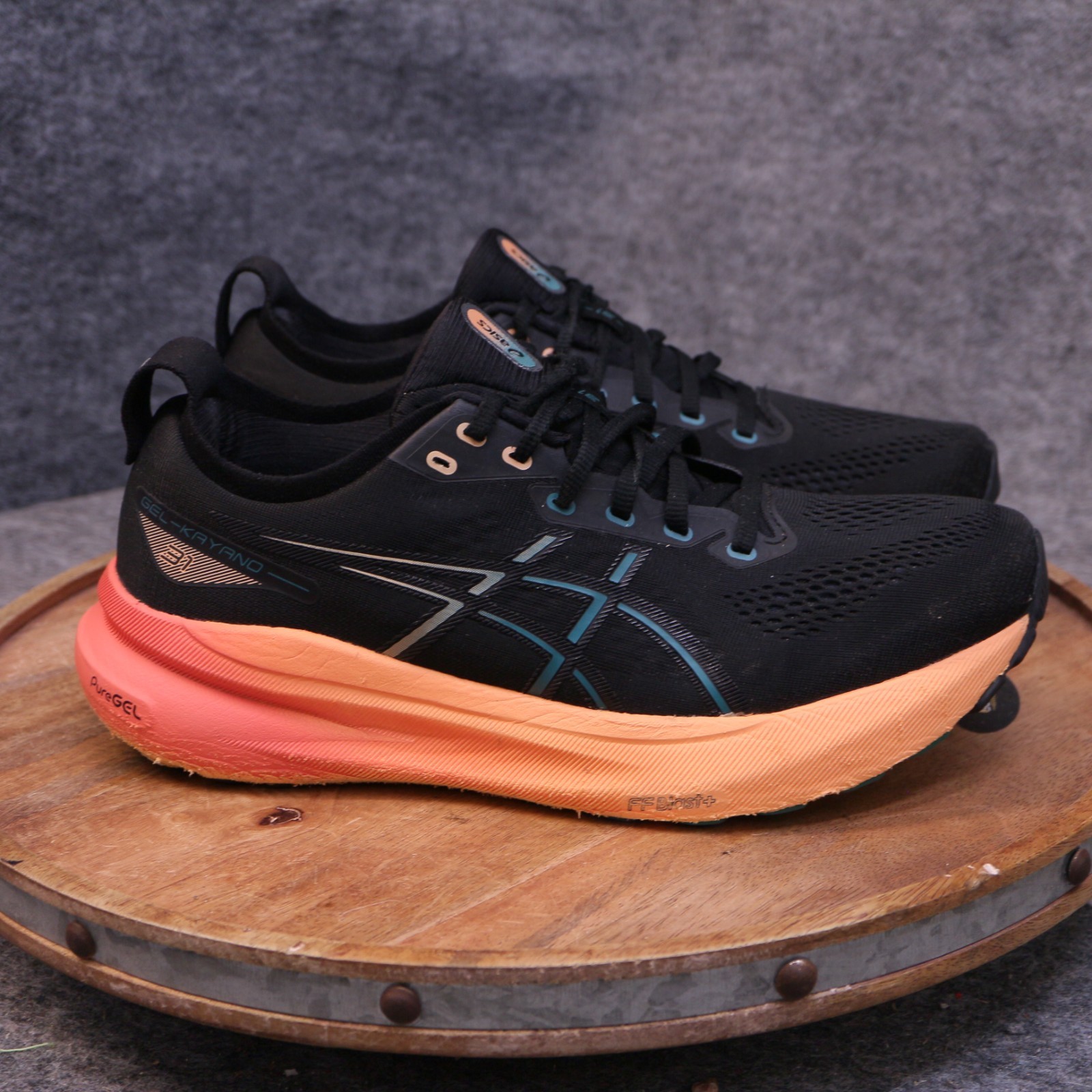 Asics Gel Kayano 31 Men’s Size 9 US Black Rainy Lake Running Shoes Sneakers
