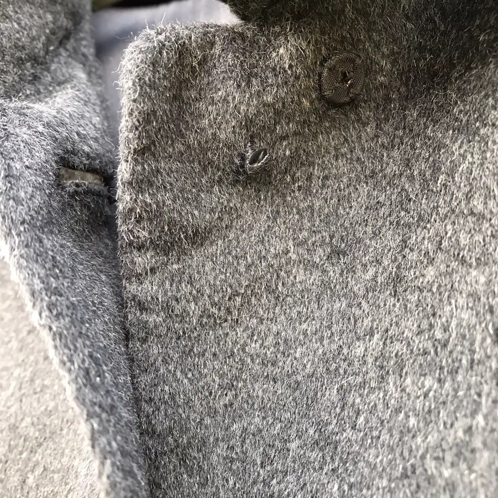 Balmain Grey Wool Coat Men or Women’s Size Large (24 In Pit-To-Pit)