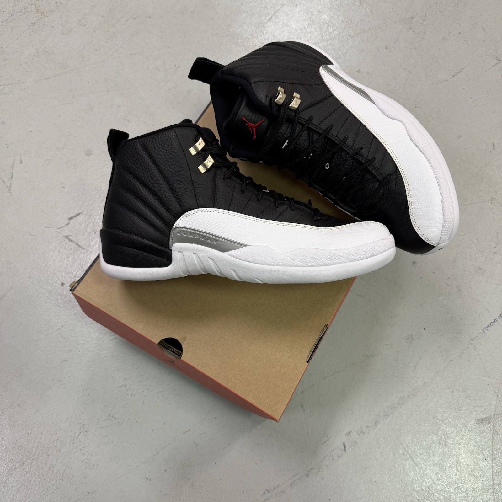 Nike Air Jordan 12 Retro Playoffs (2022) CT8013-006 Men’s Size 13