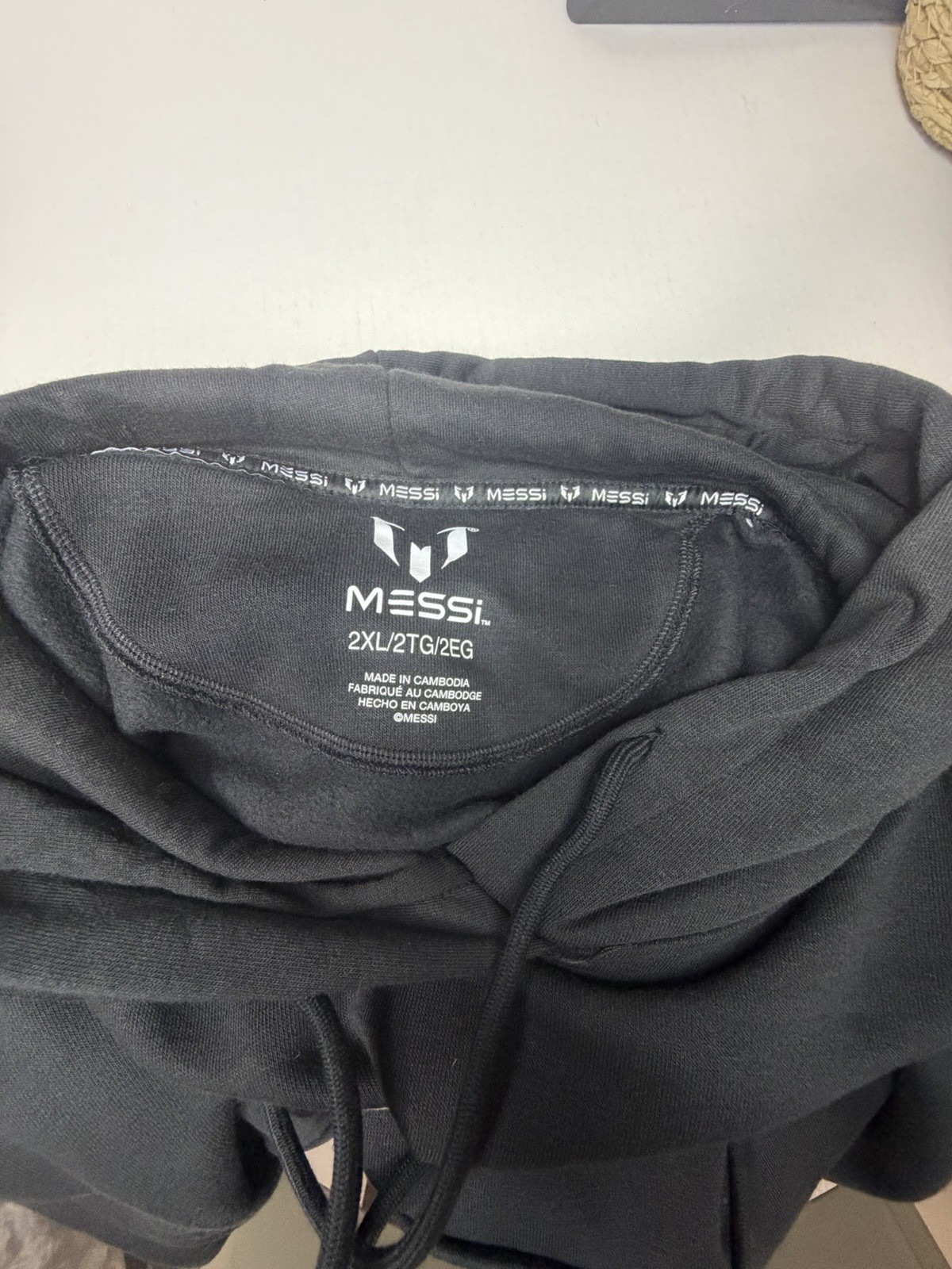 Messi Men’s 2XL Black Pullover Hoodie Drawstring Logo Graphic Print