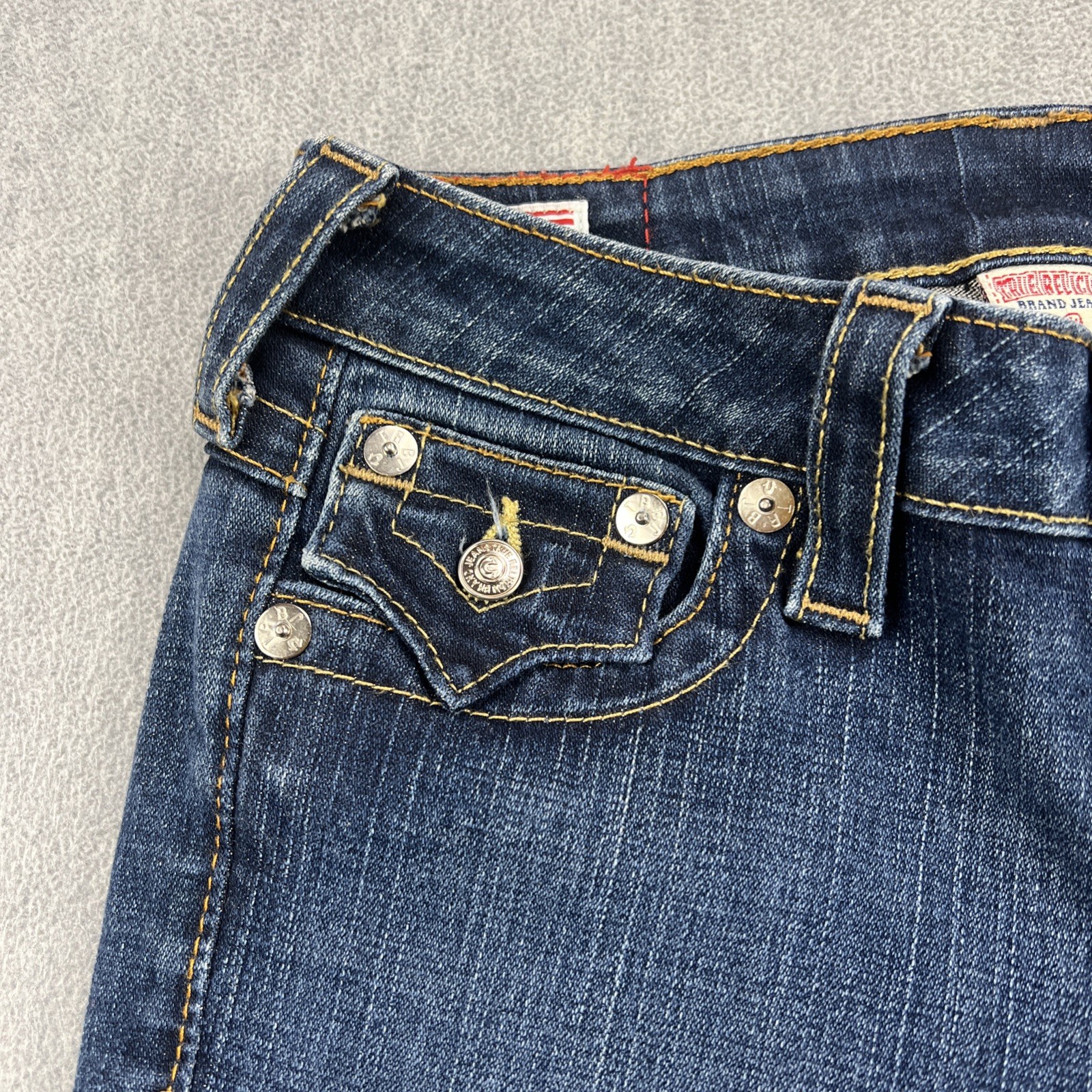 True Religion Becky Jeans Women’s 26 (28×30*) Bootcut Low Rise Flap Pockets USA