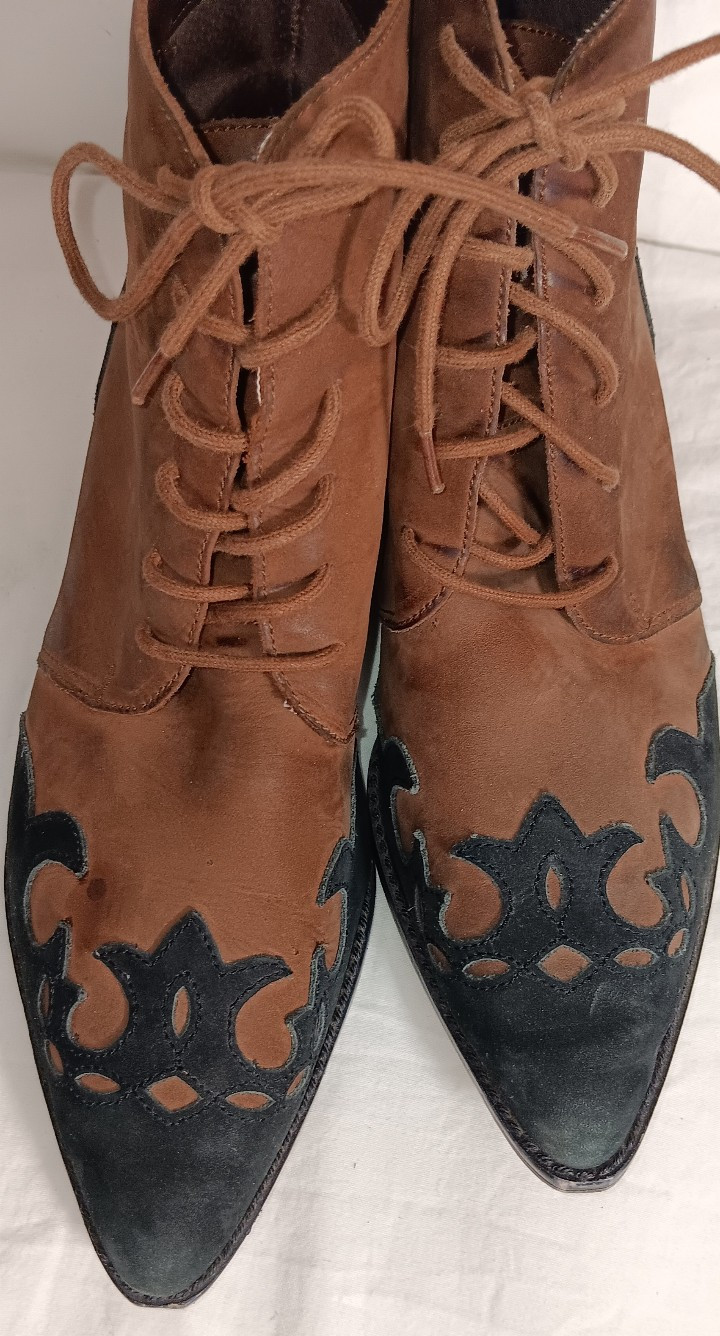 Amanda Smith Loredo Black Brown Lace Up Western Booties Boots Size 8.5 M