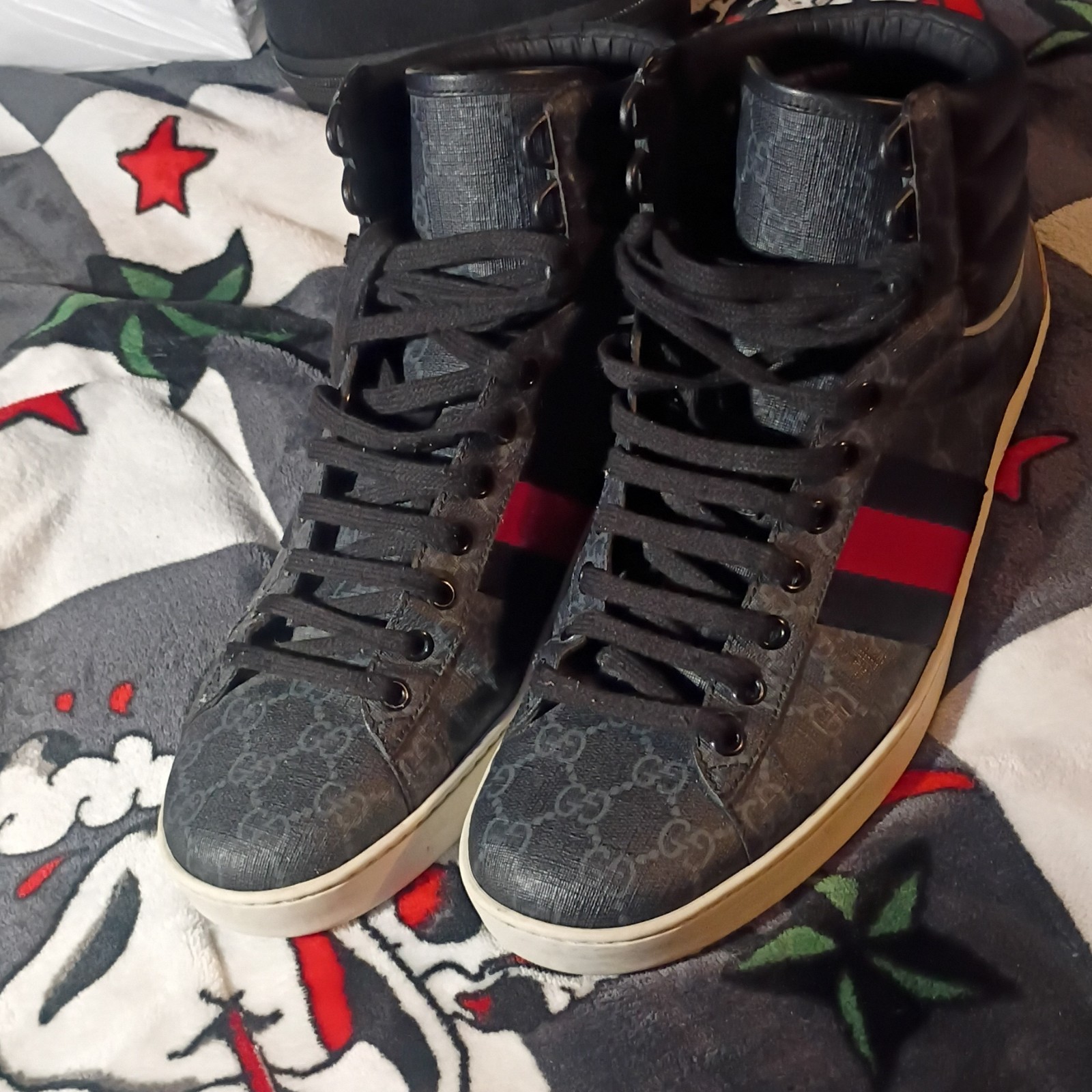 Gucci Signature High Top Sneakers Gray GG Monogram Lace-Up Red/Blue Stripe