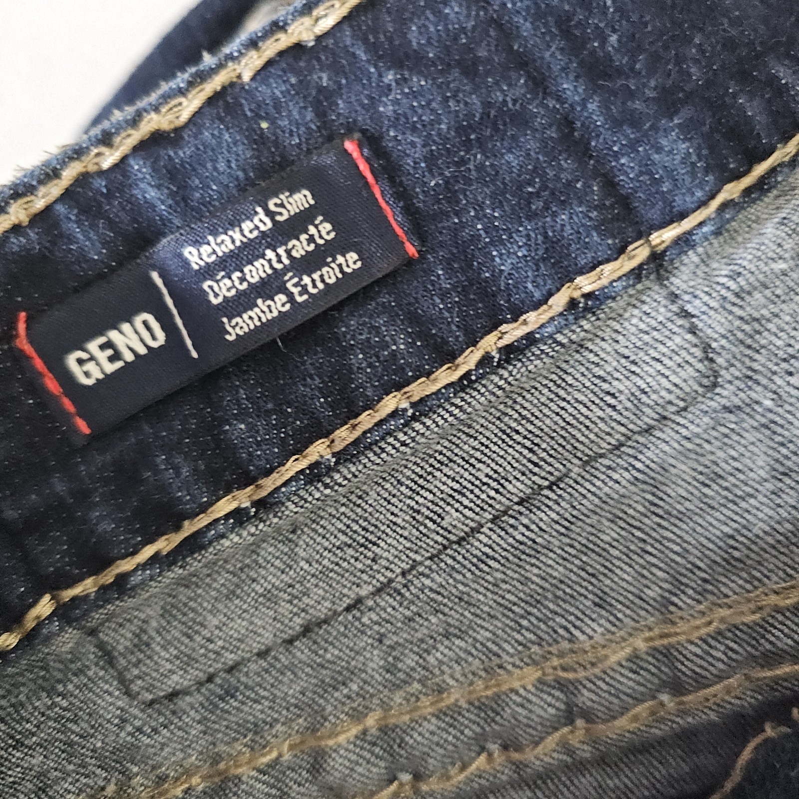 True Religion Geno Relaxed Slim Jeans Mens Size 29 31×32.5 Thick Yellow Stitch