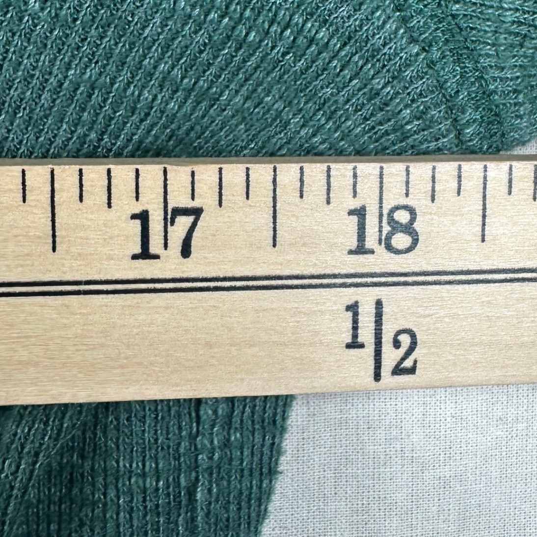 We the Free Split Back Turtleneck Long Sleeve Top size Small Green